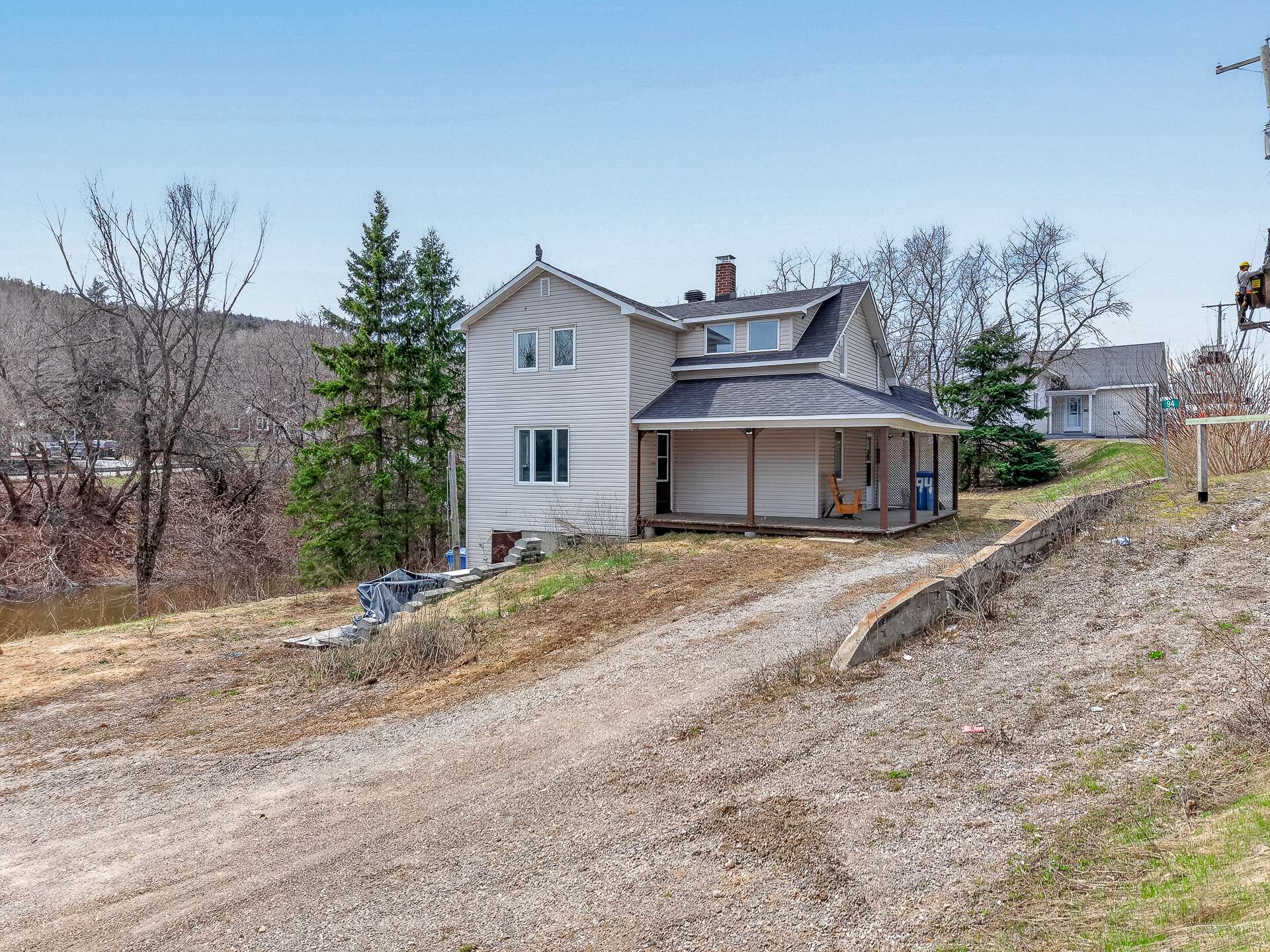 MLS: 24229639