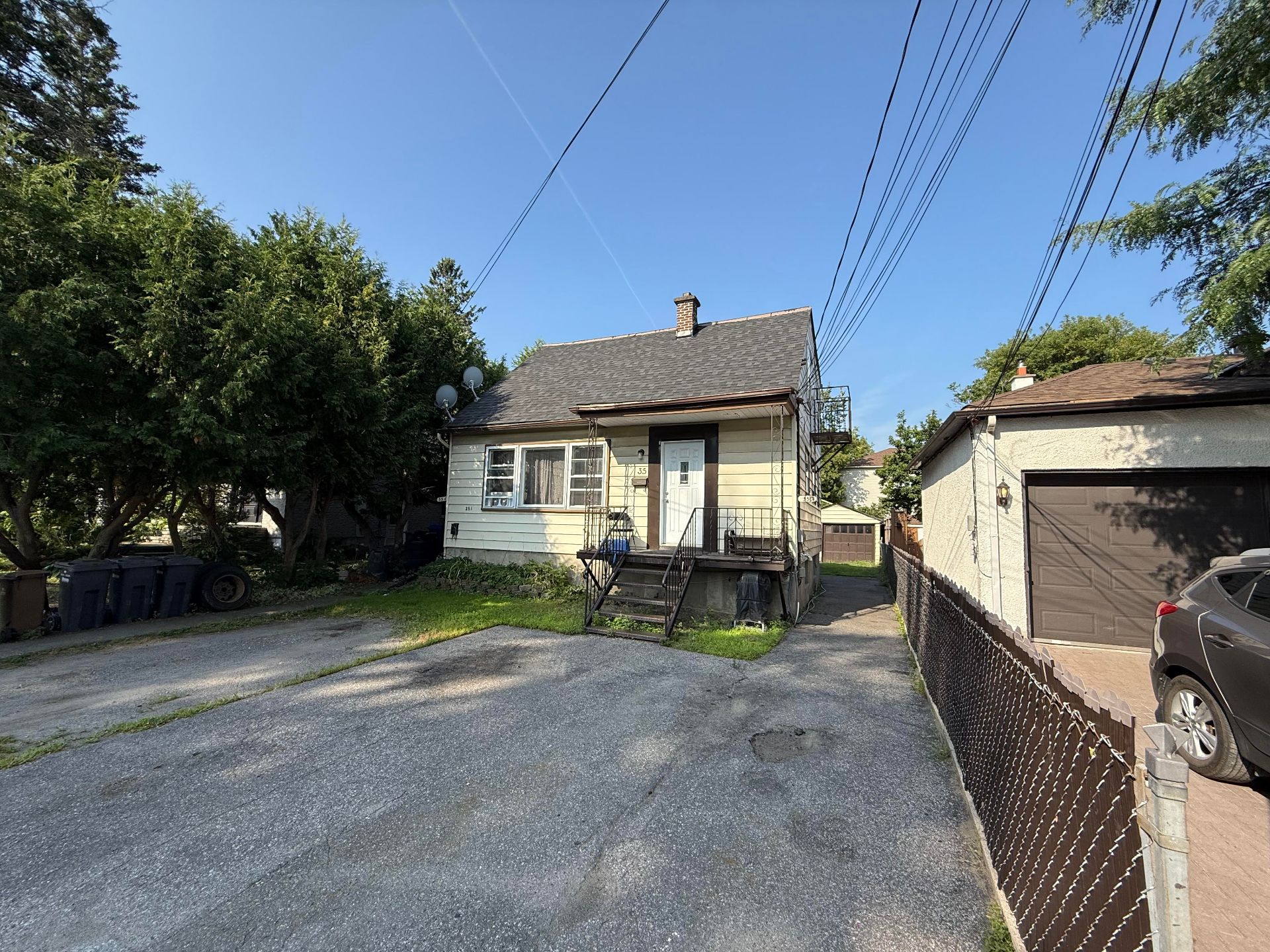 MLS: 27376342