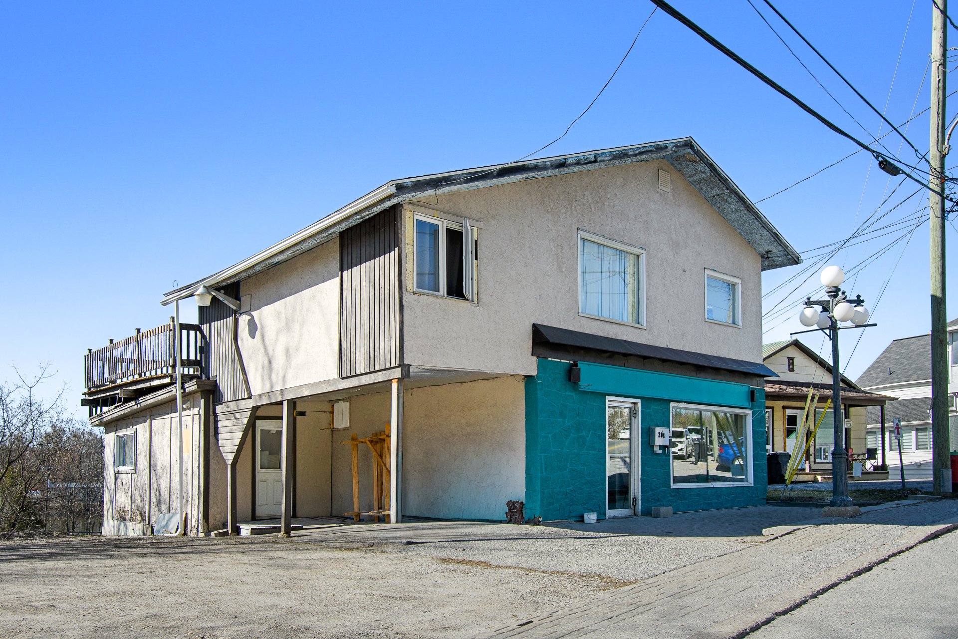 MLS: 25390690