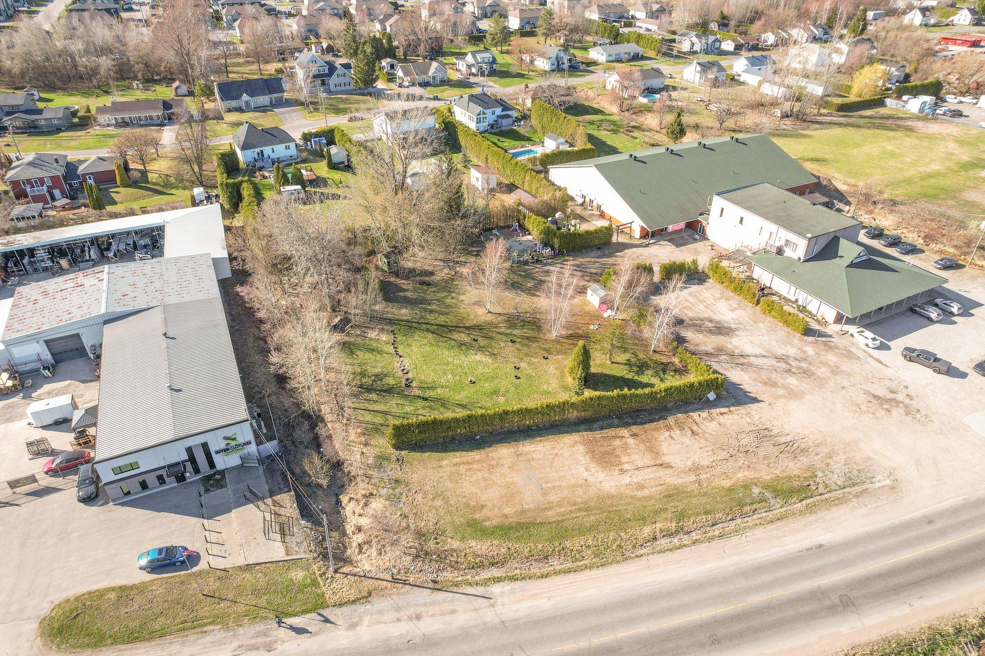 MLS: 25302952