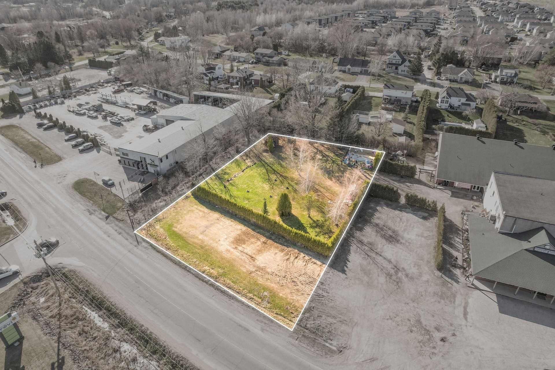 MLS: 25302952