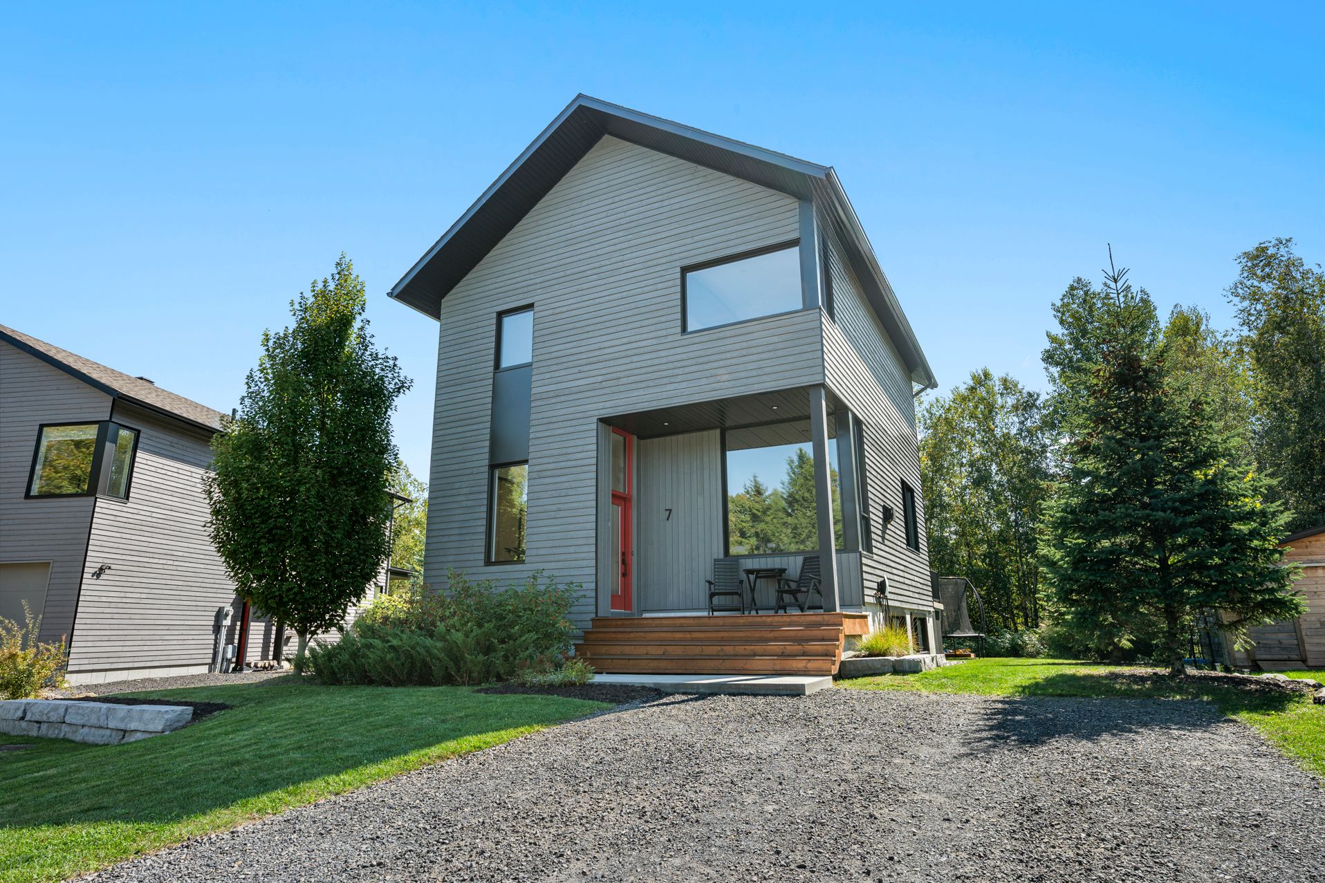 MLS: 28592269