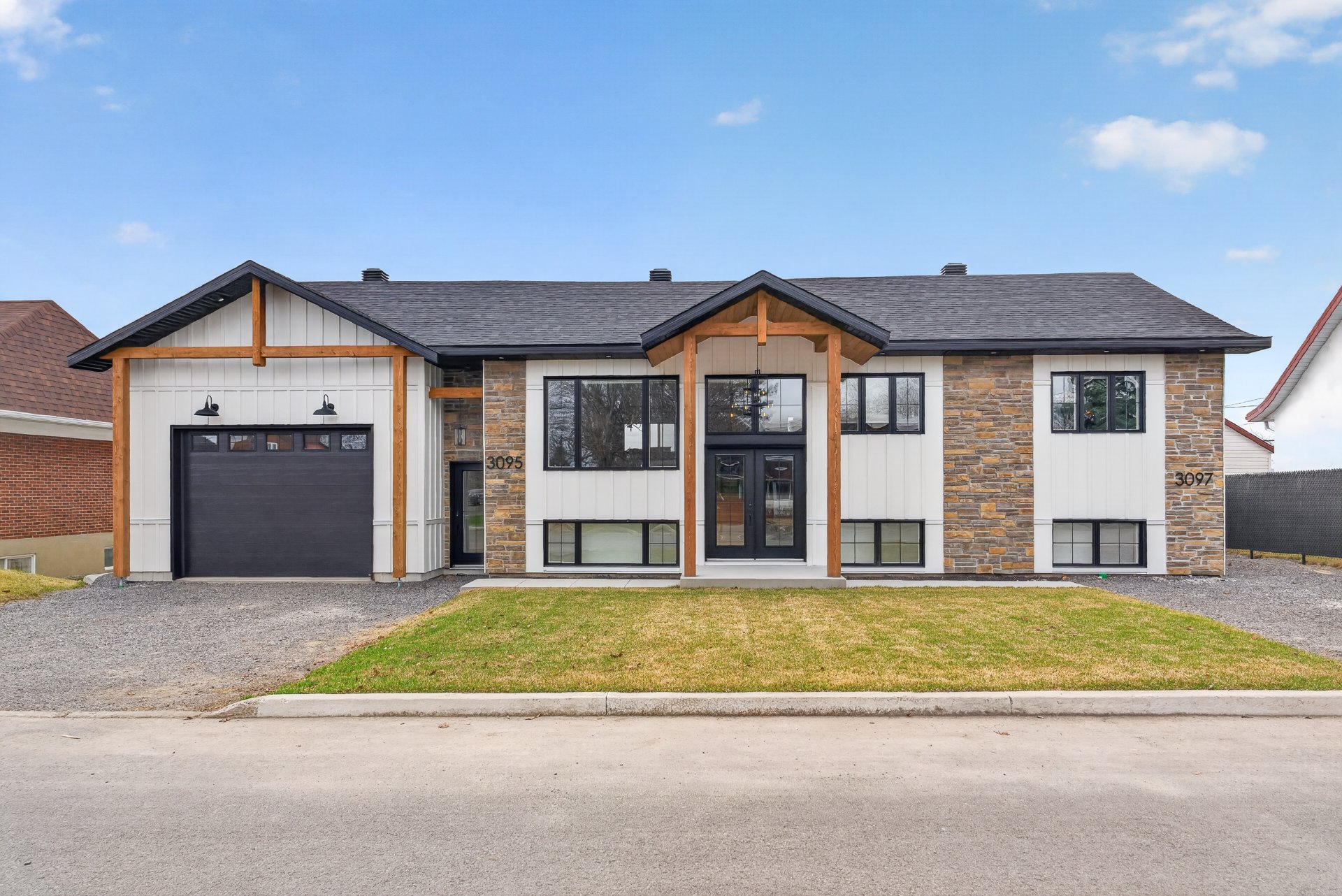 MLS: 24253532