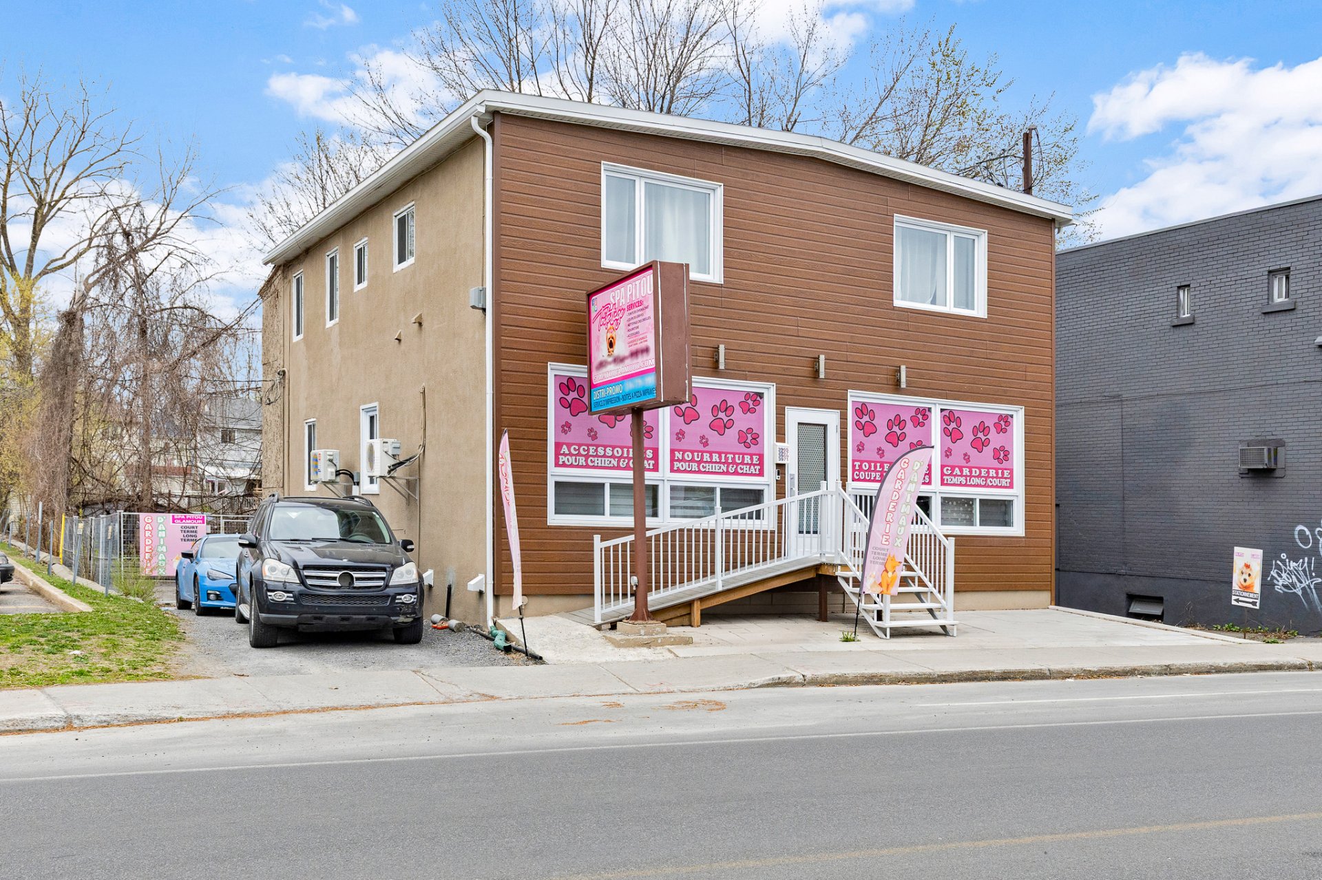 MLS: 22082946