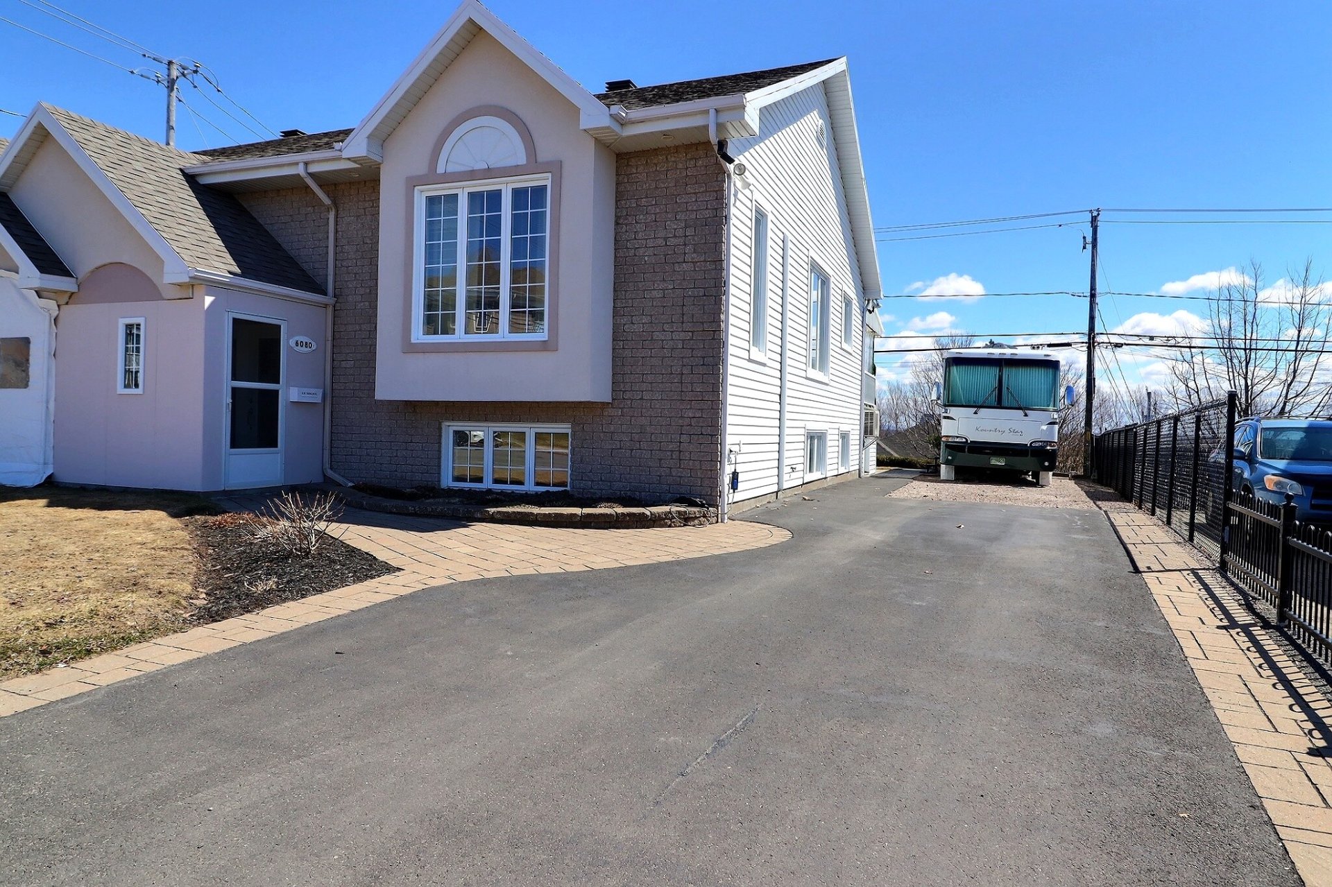 MLS: 16275334
