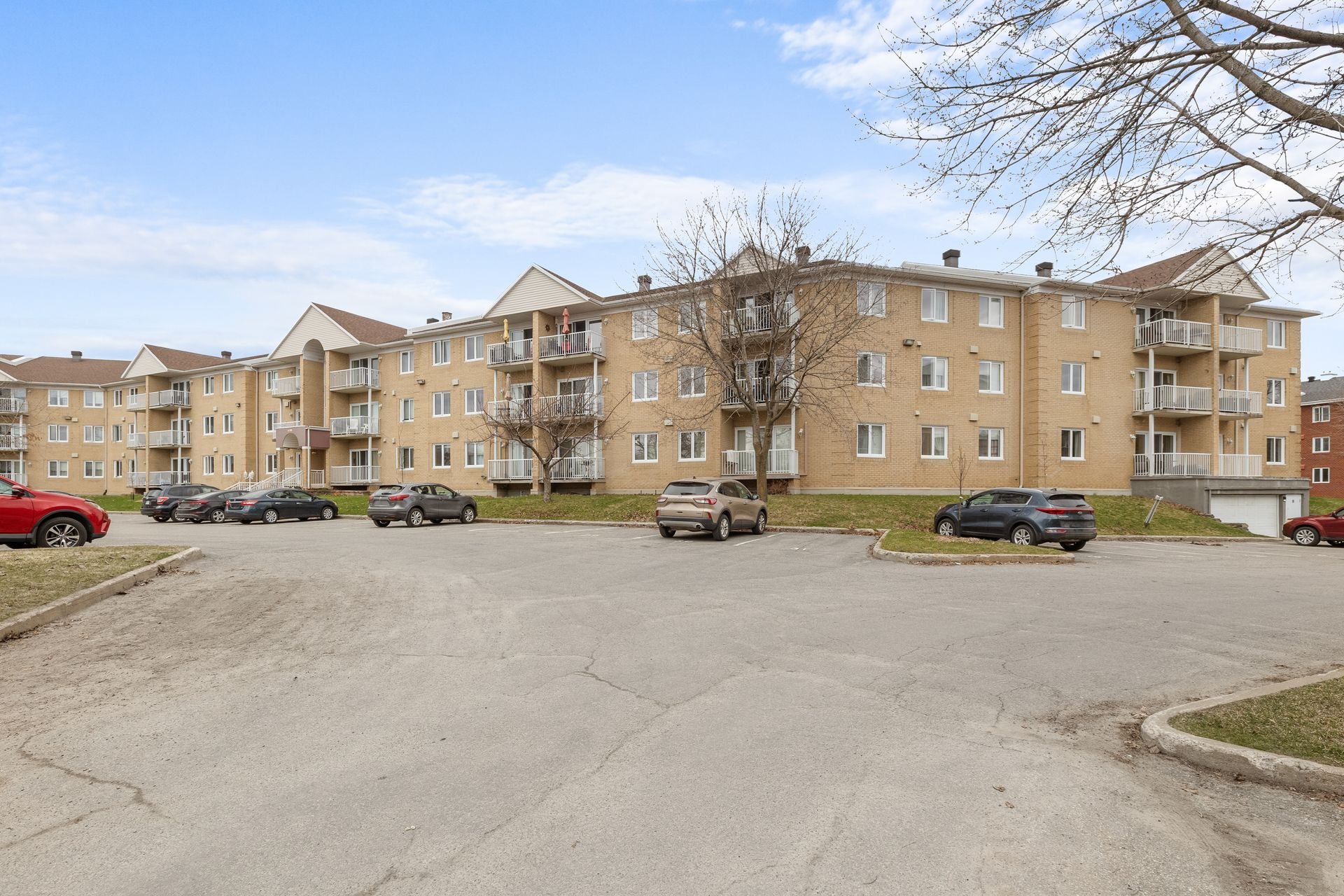 MLS: 16074318