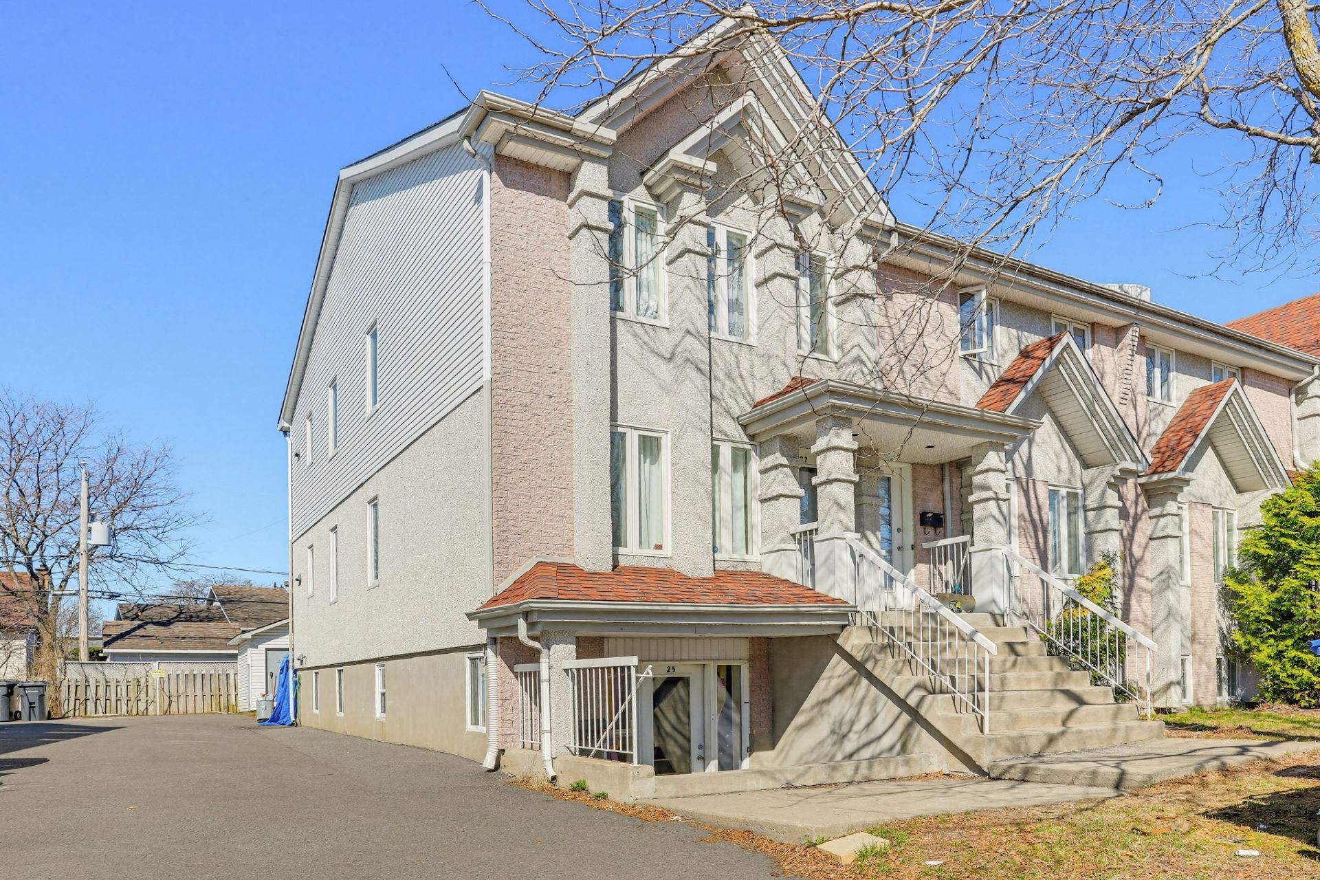 MLS: 22576831