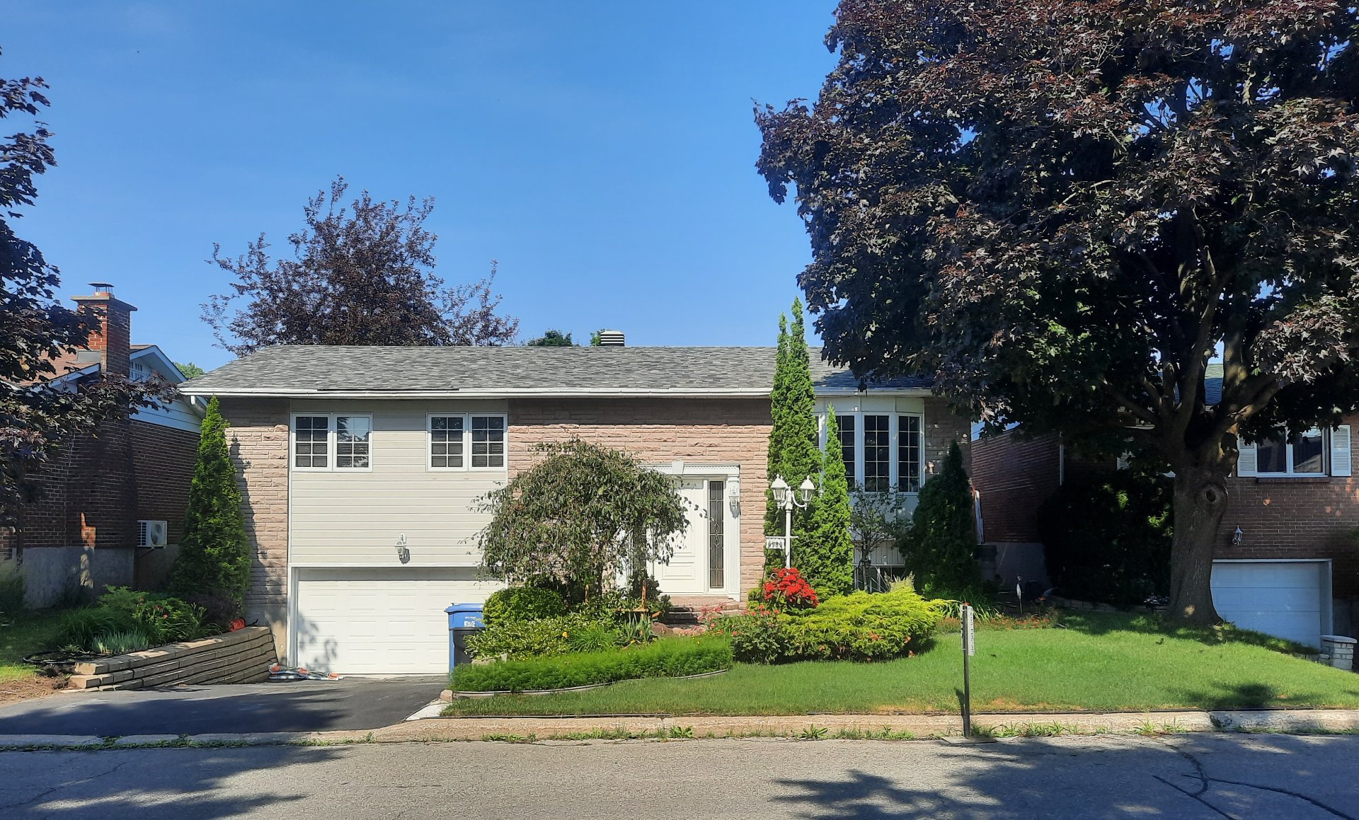 MLS: 16206743