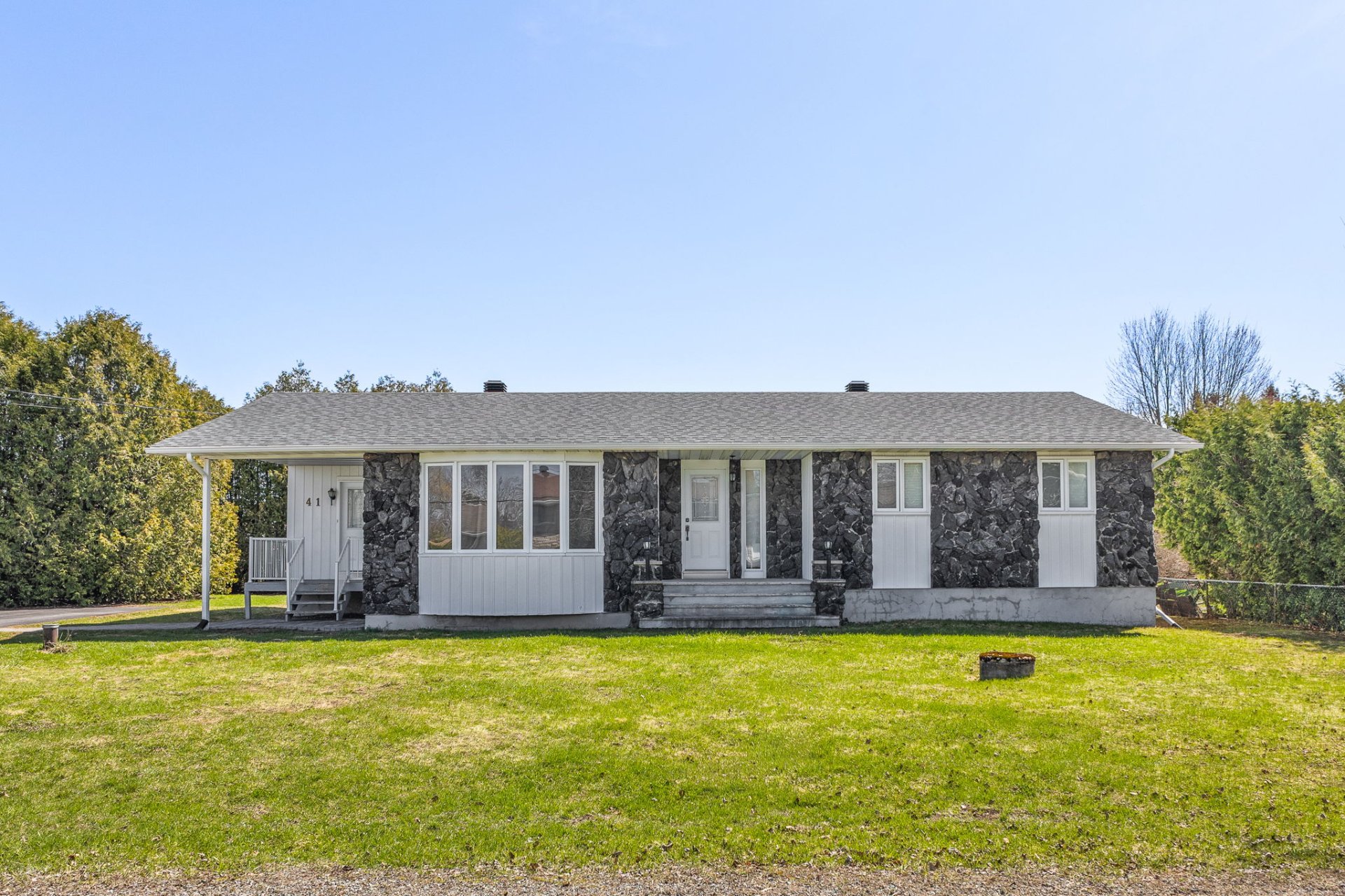 MLS: 17747353