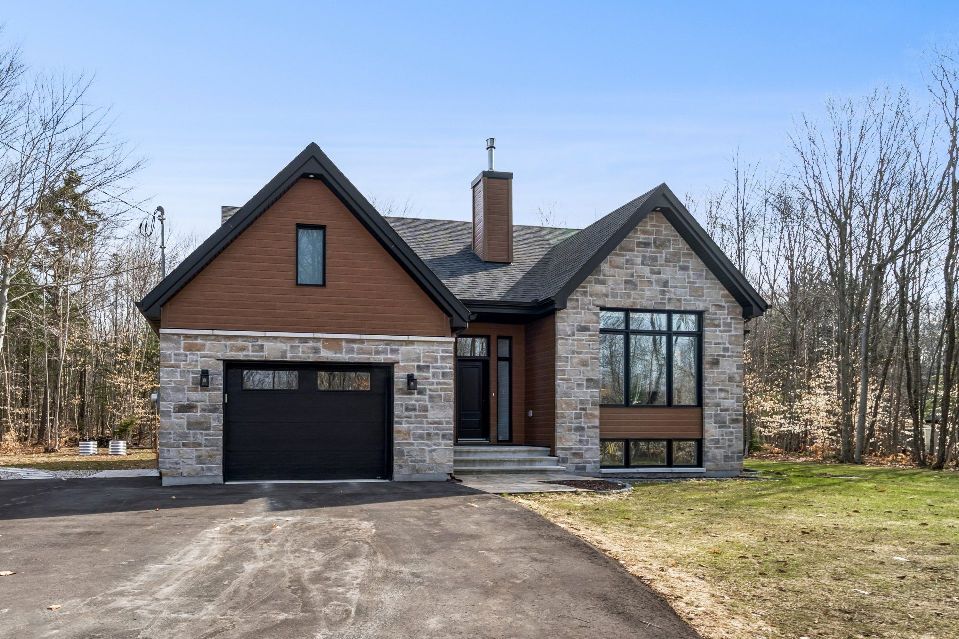 MLS: 22068747