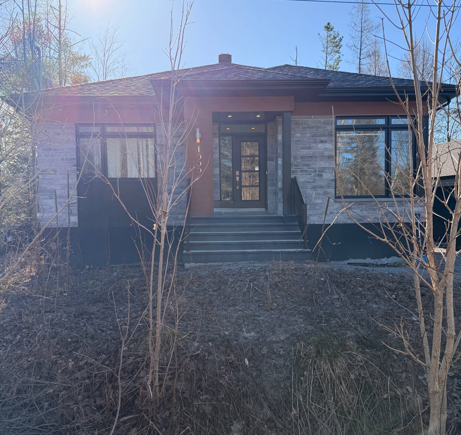 MLS: 27203601