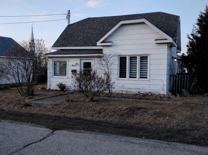 MLS: 18350732