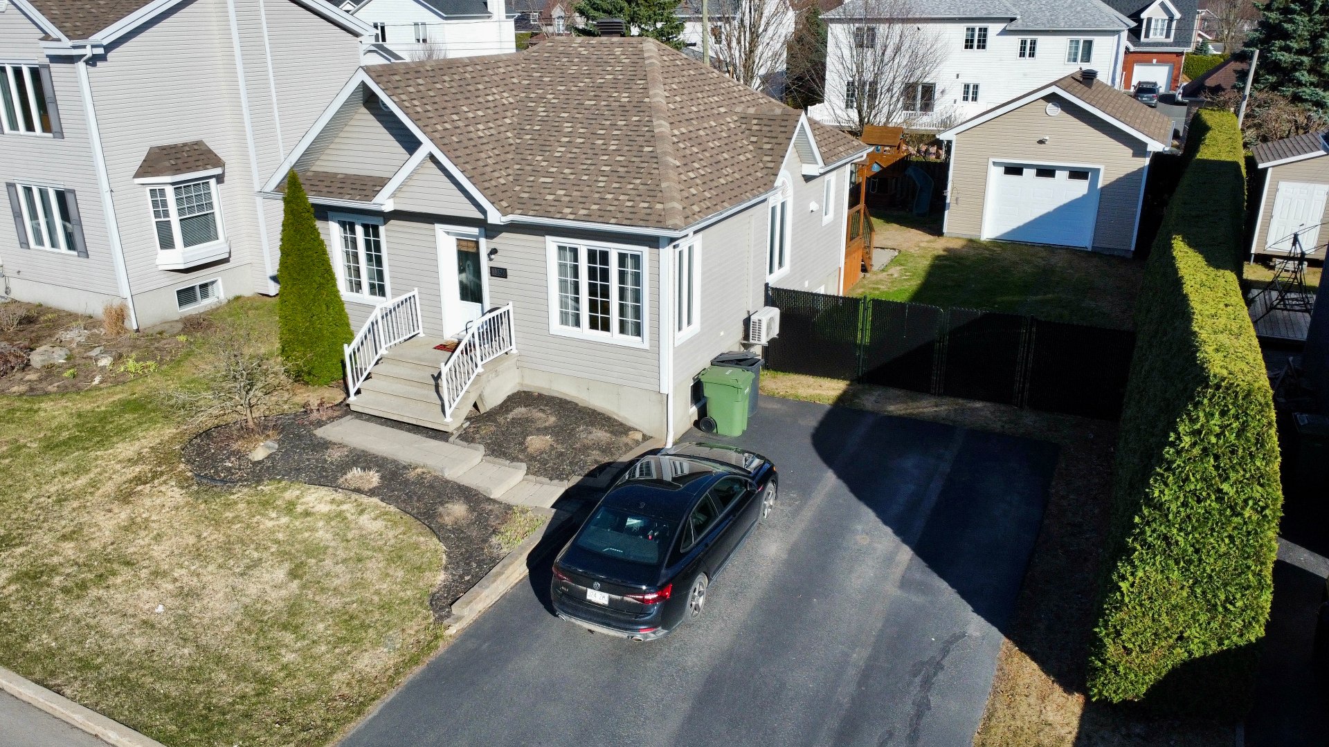 MLS: 17885958
