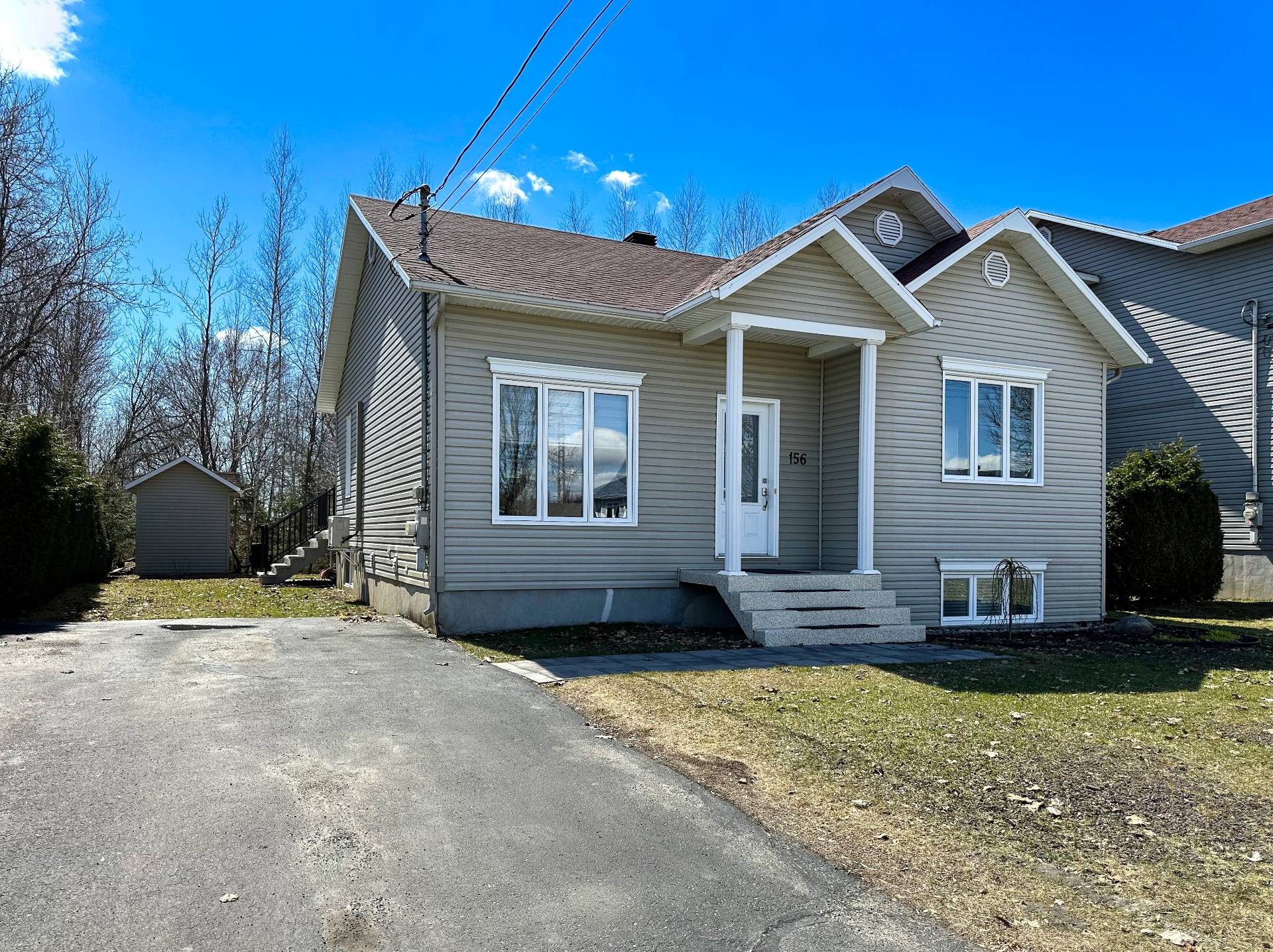 MLS: 22690759
