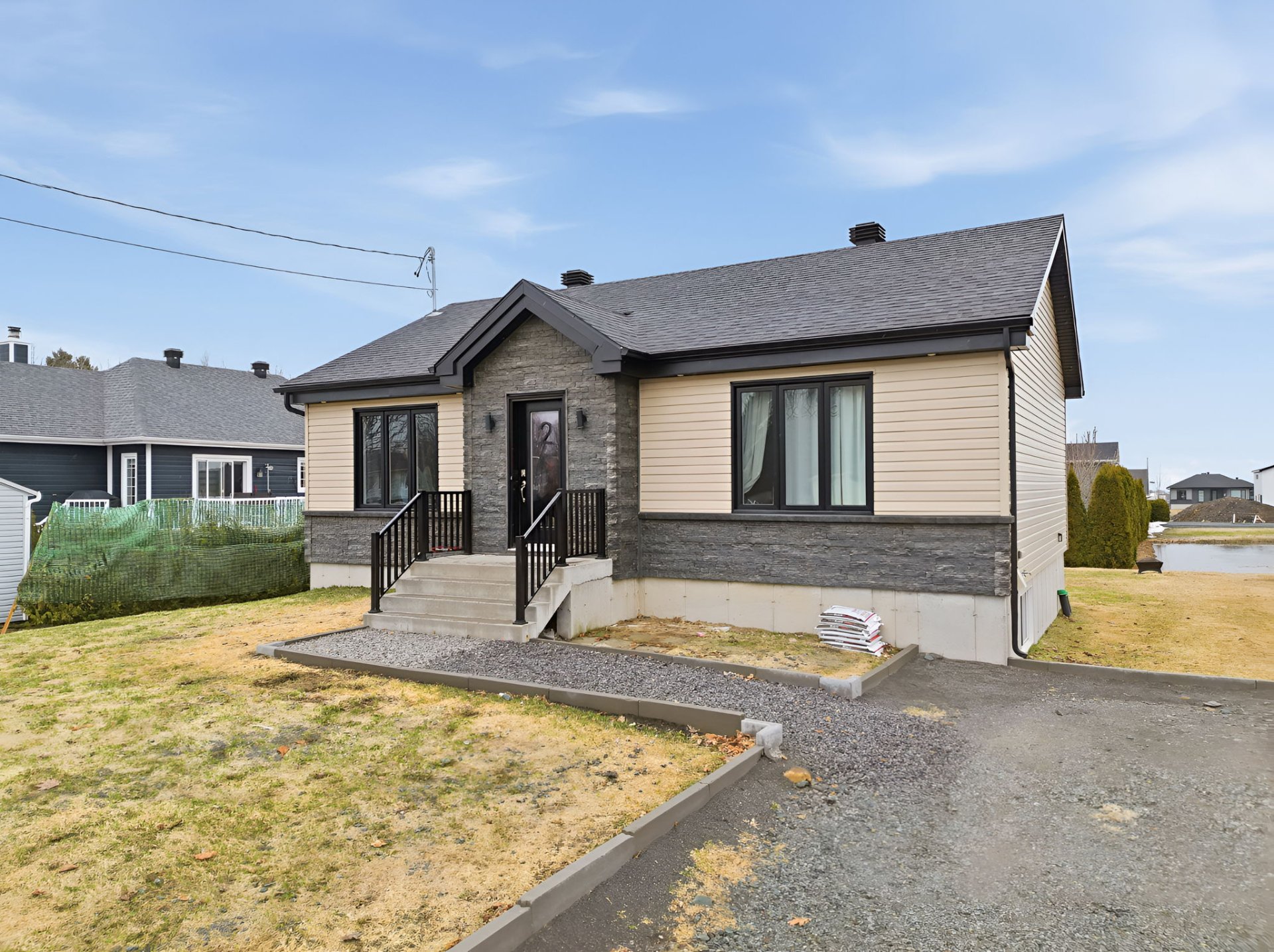 MLS: 21688228