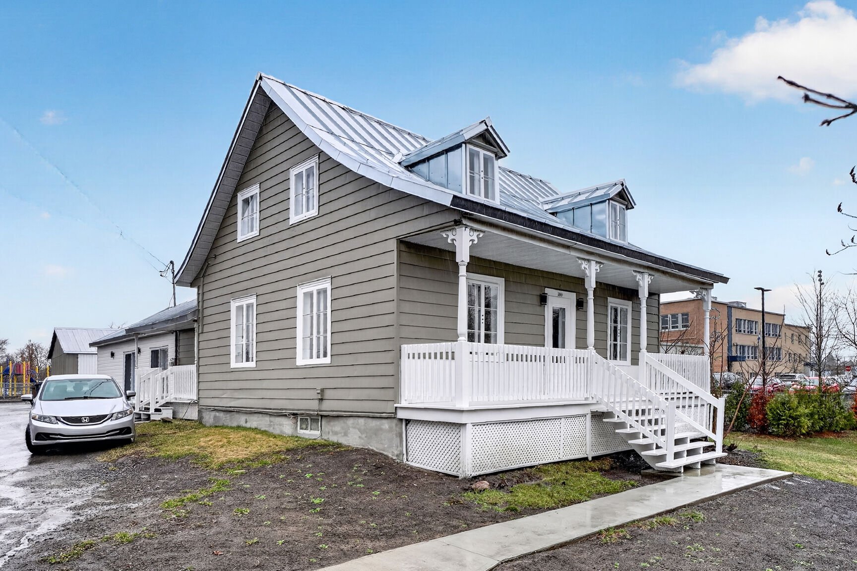 MLS: 15905960