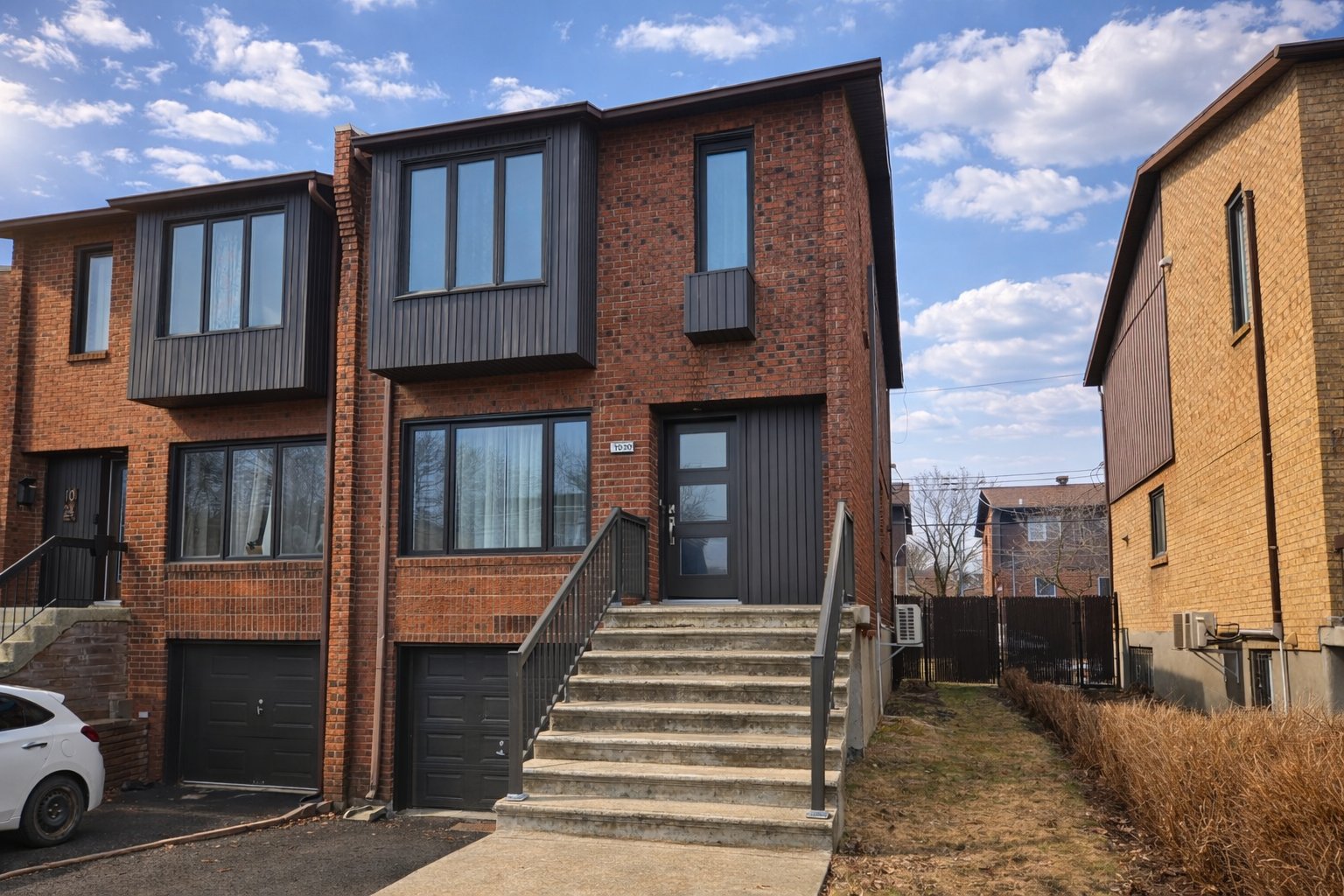 MLS: 21369794