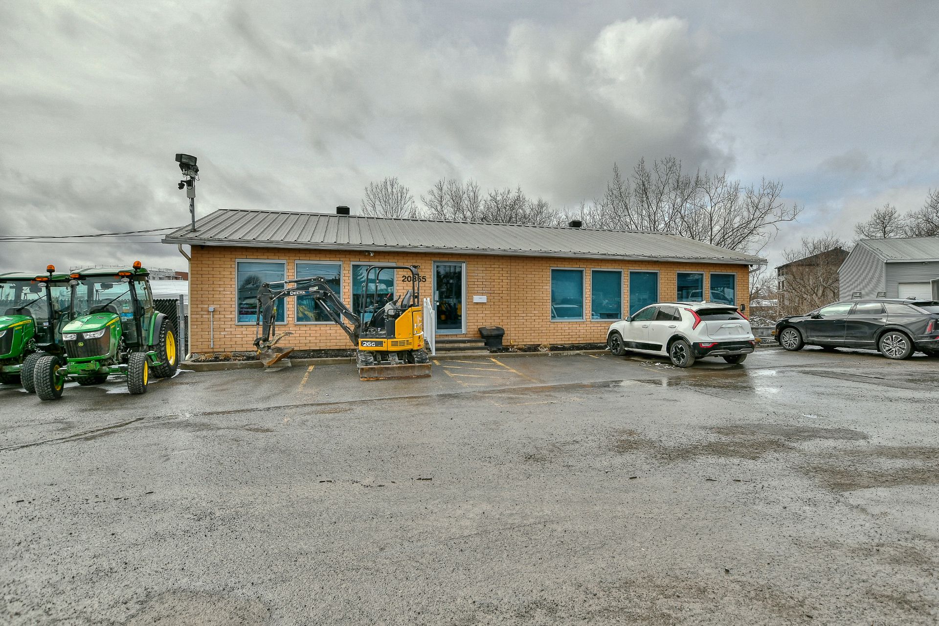 MLS: 22685544