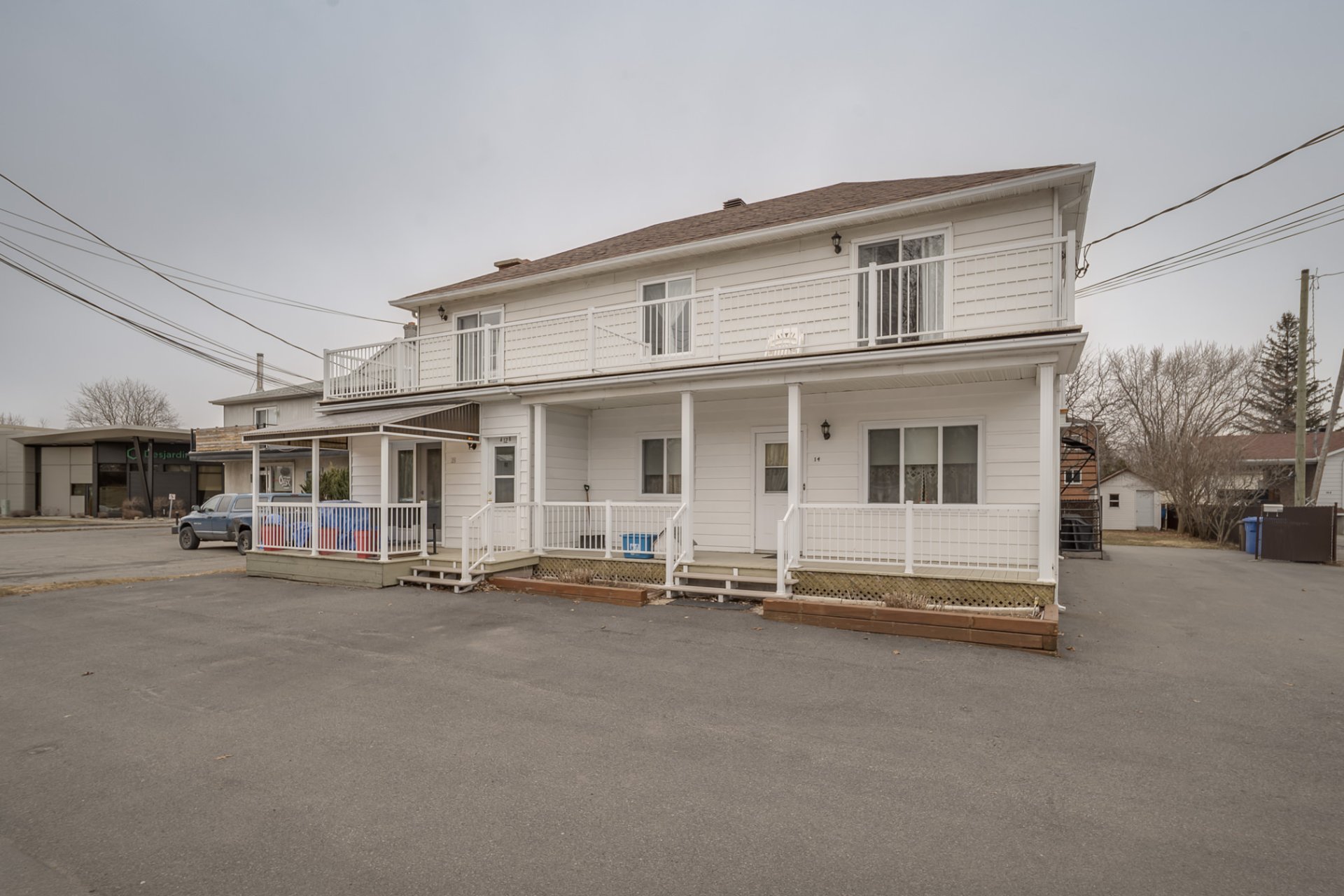 MLS: 28631038