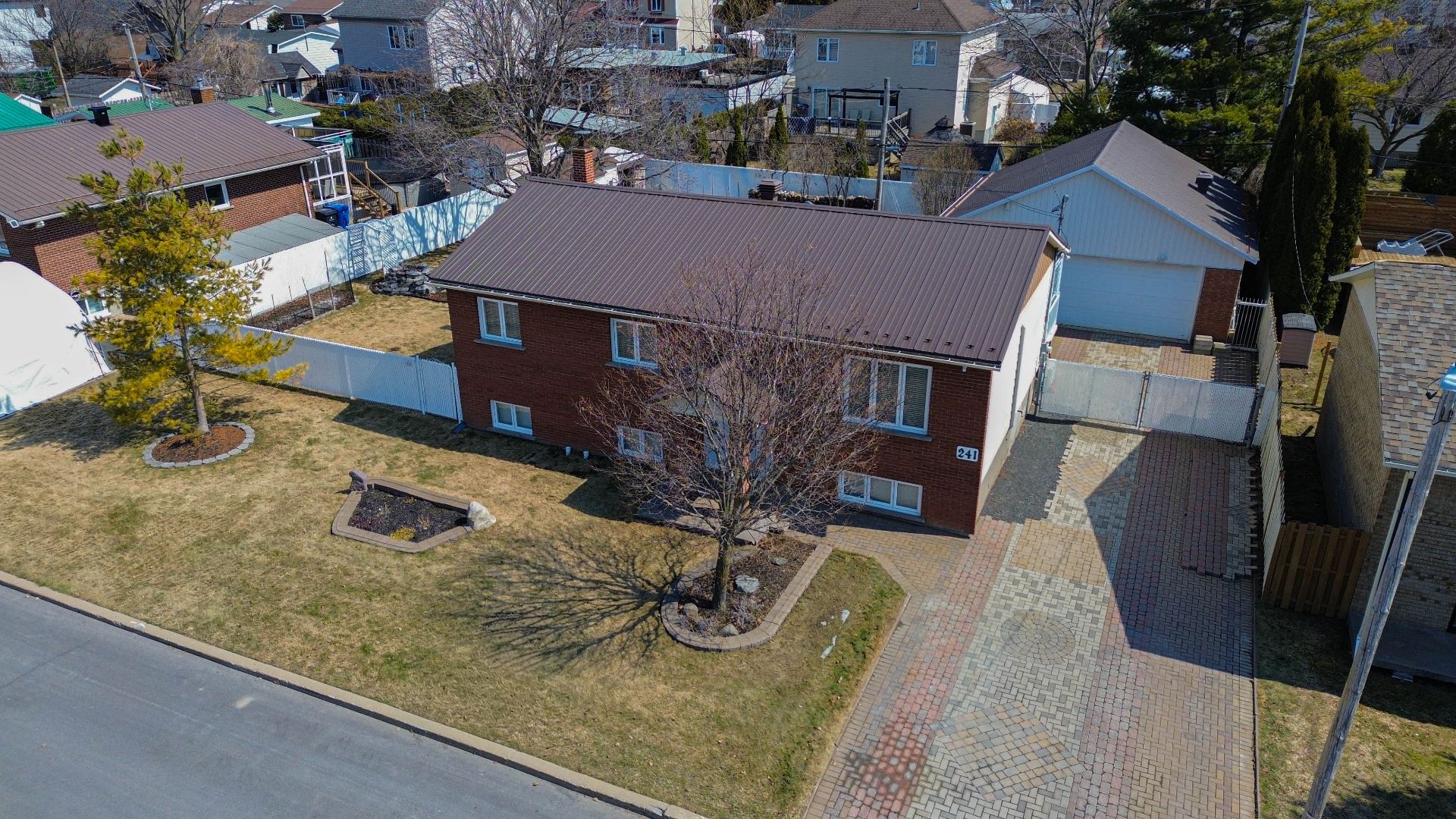 MLS: 21850686