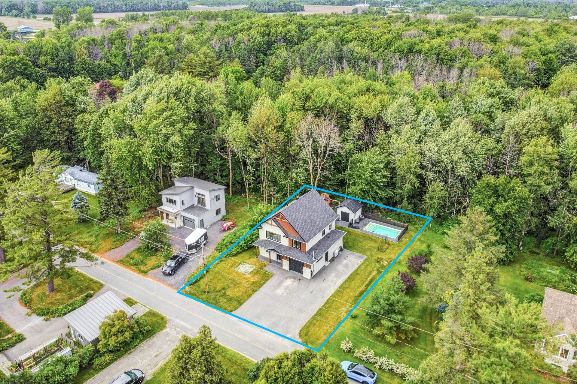 MLS: 26750057