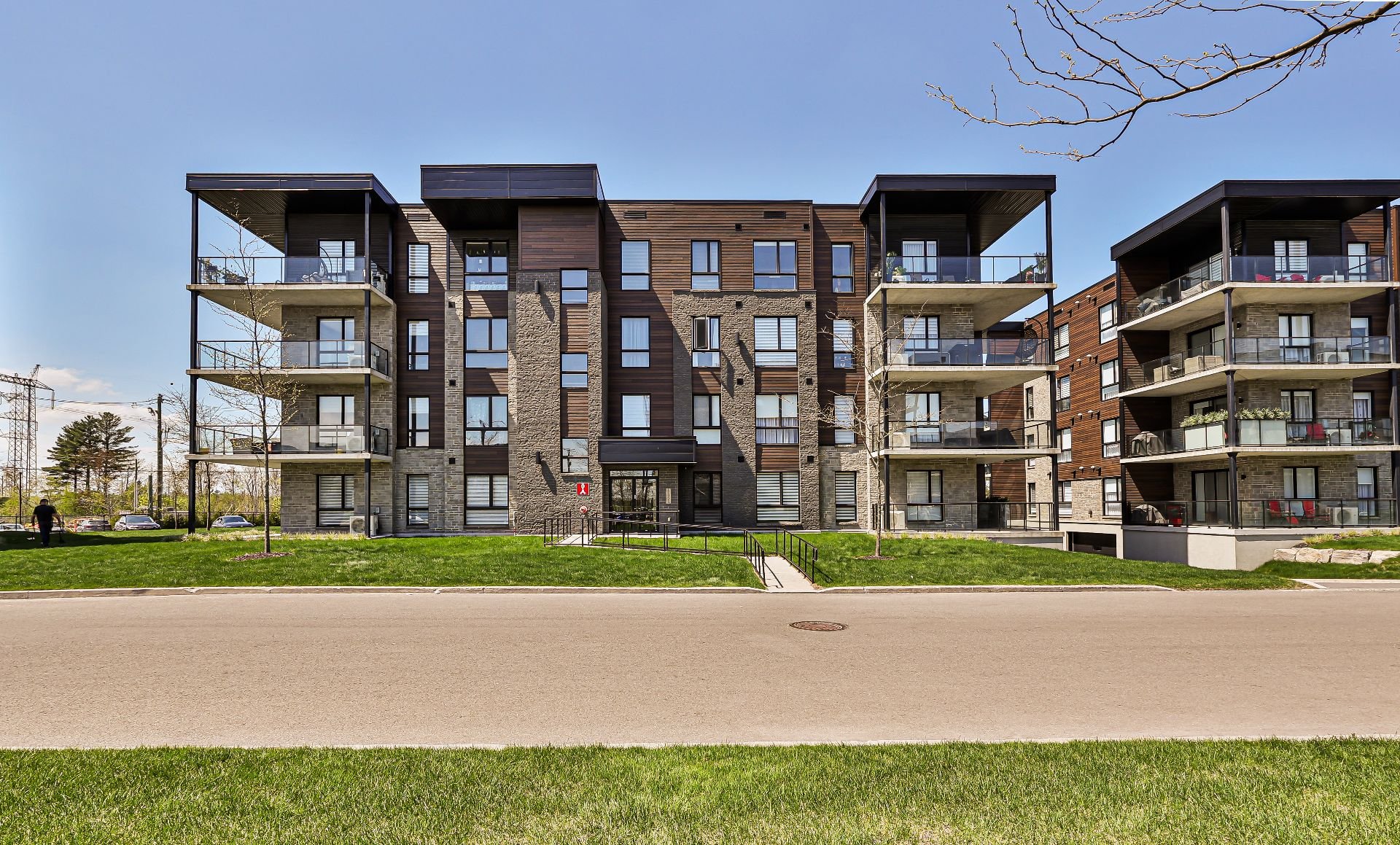 MLS: 24060592