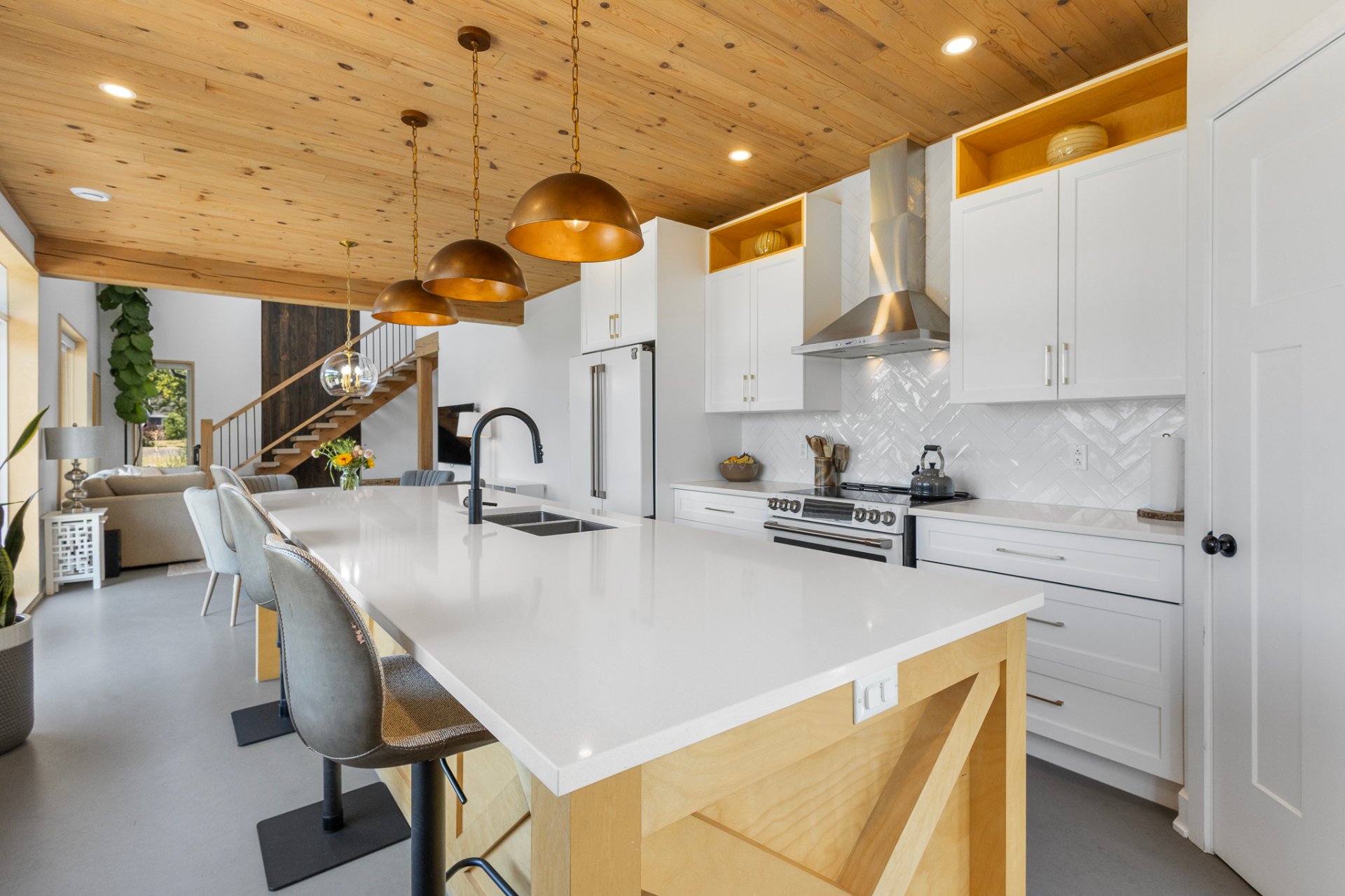 MLS: 12796317