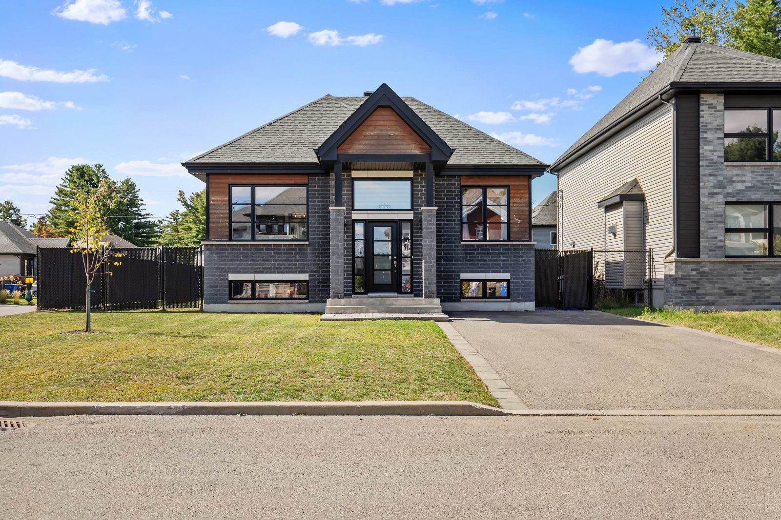 MLS: 14570428