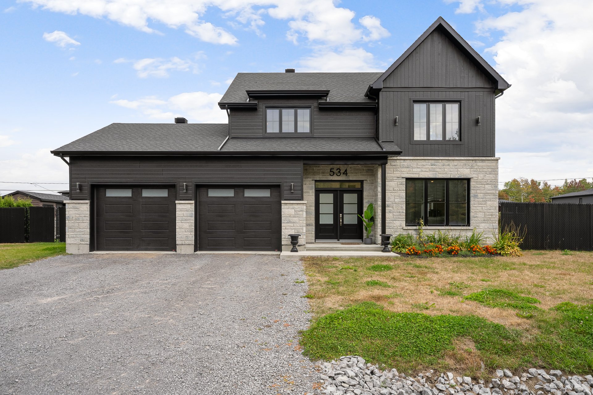 MLS: 22095720