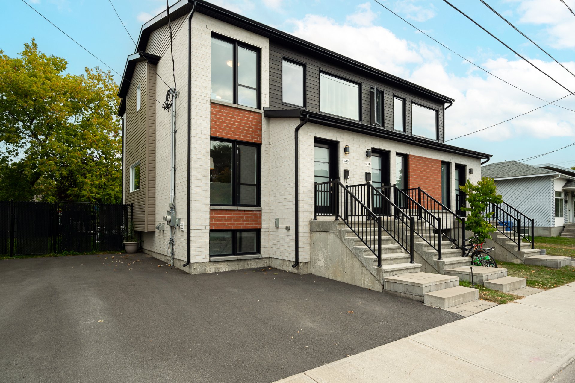 MLS: 28408492