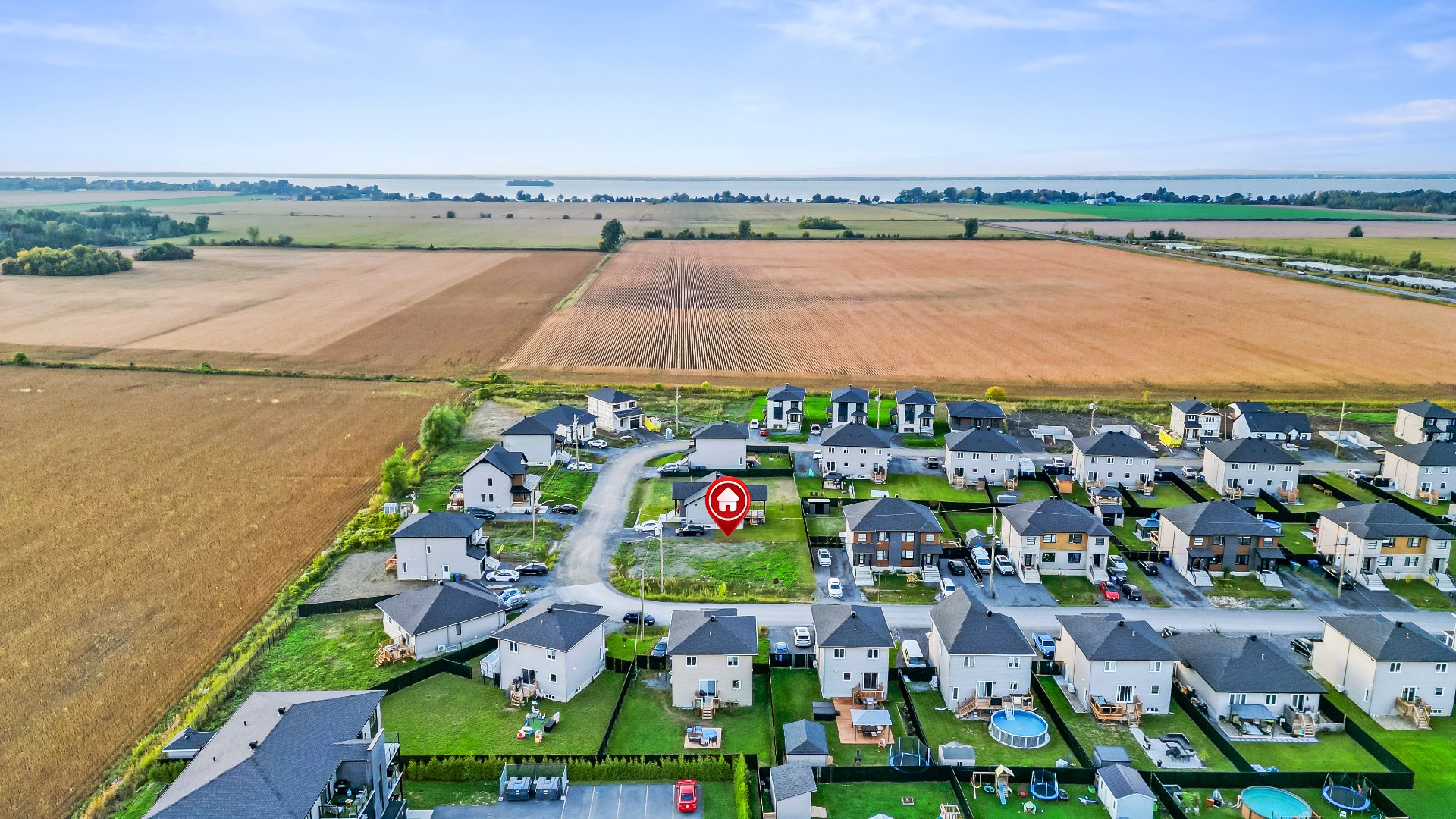 MLS: 27200692
