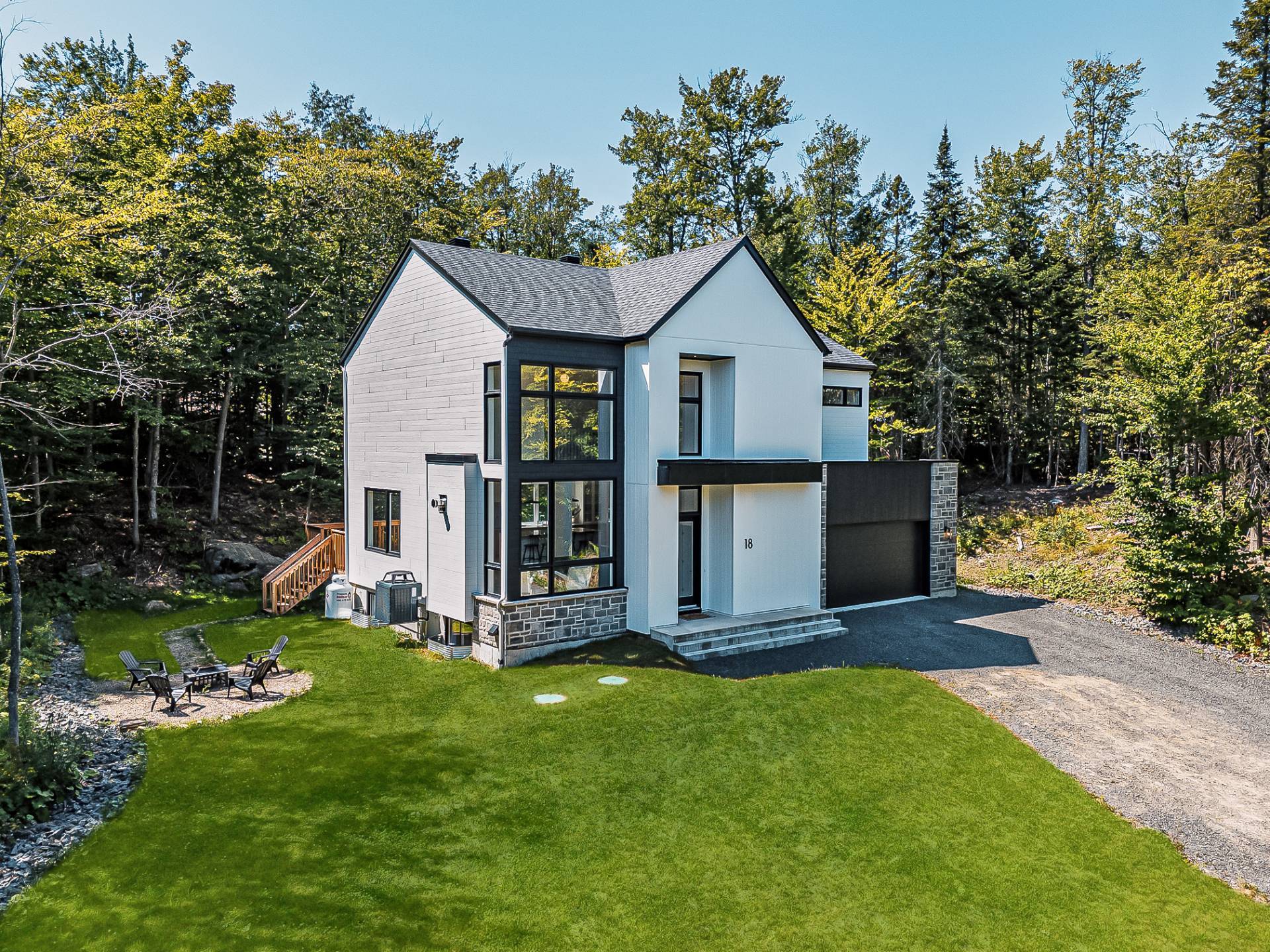 MLS: 19463144