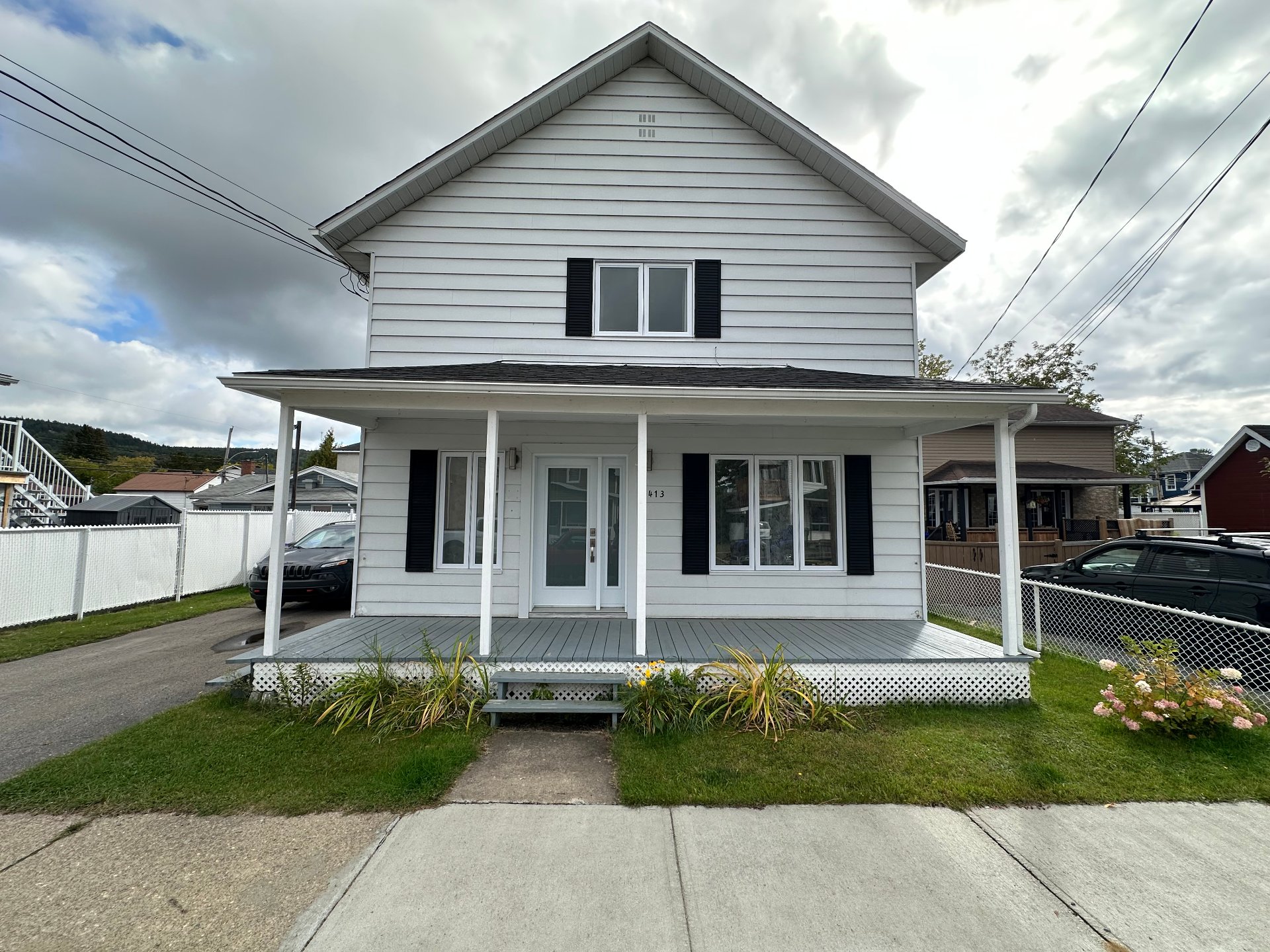 MLS: 25430168