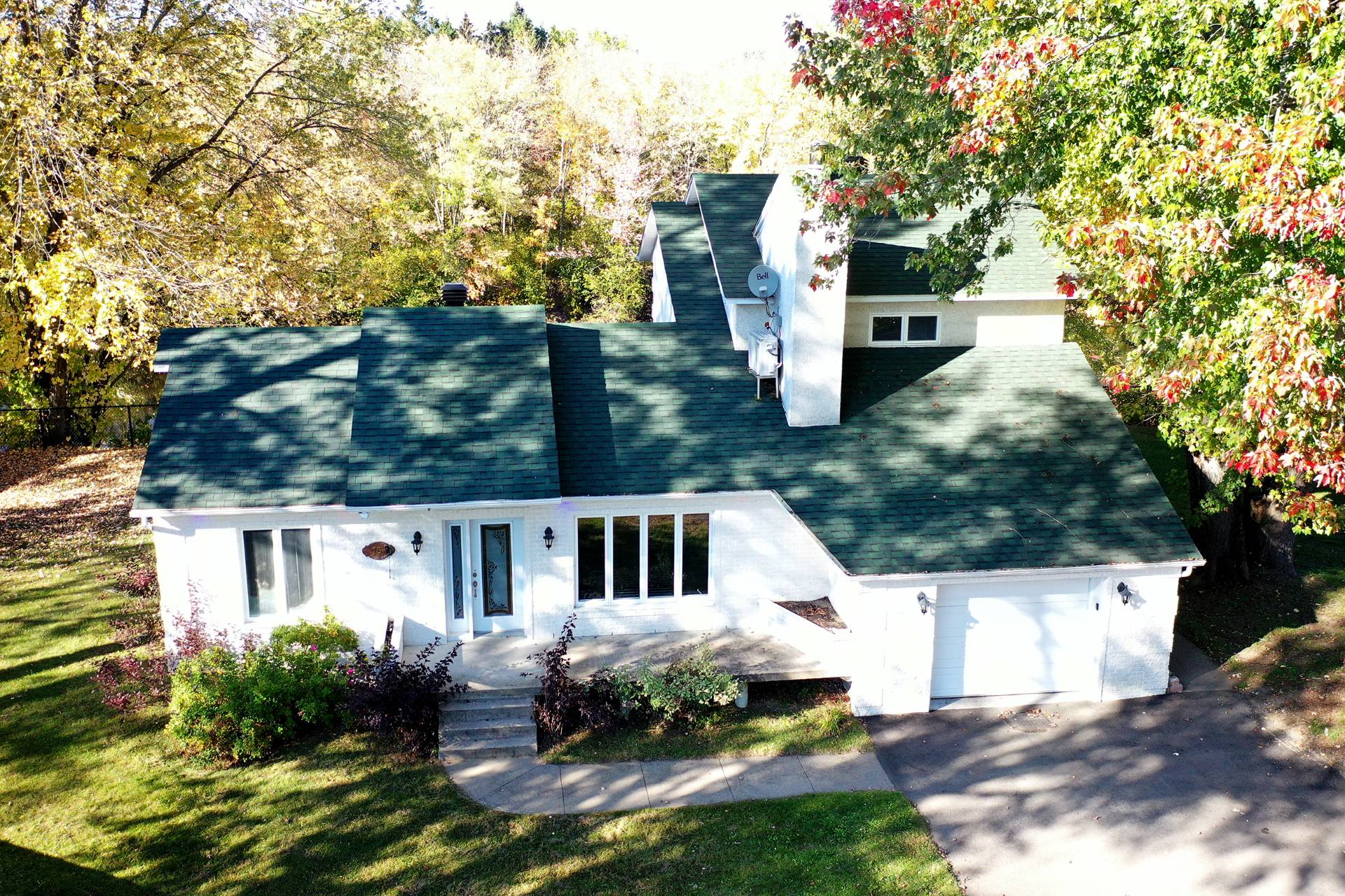 MLS: 28430074