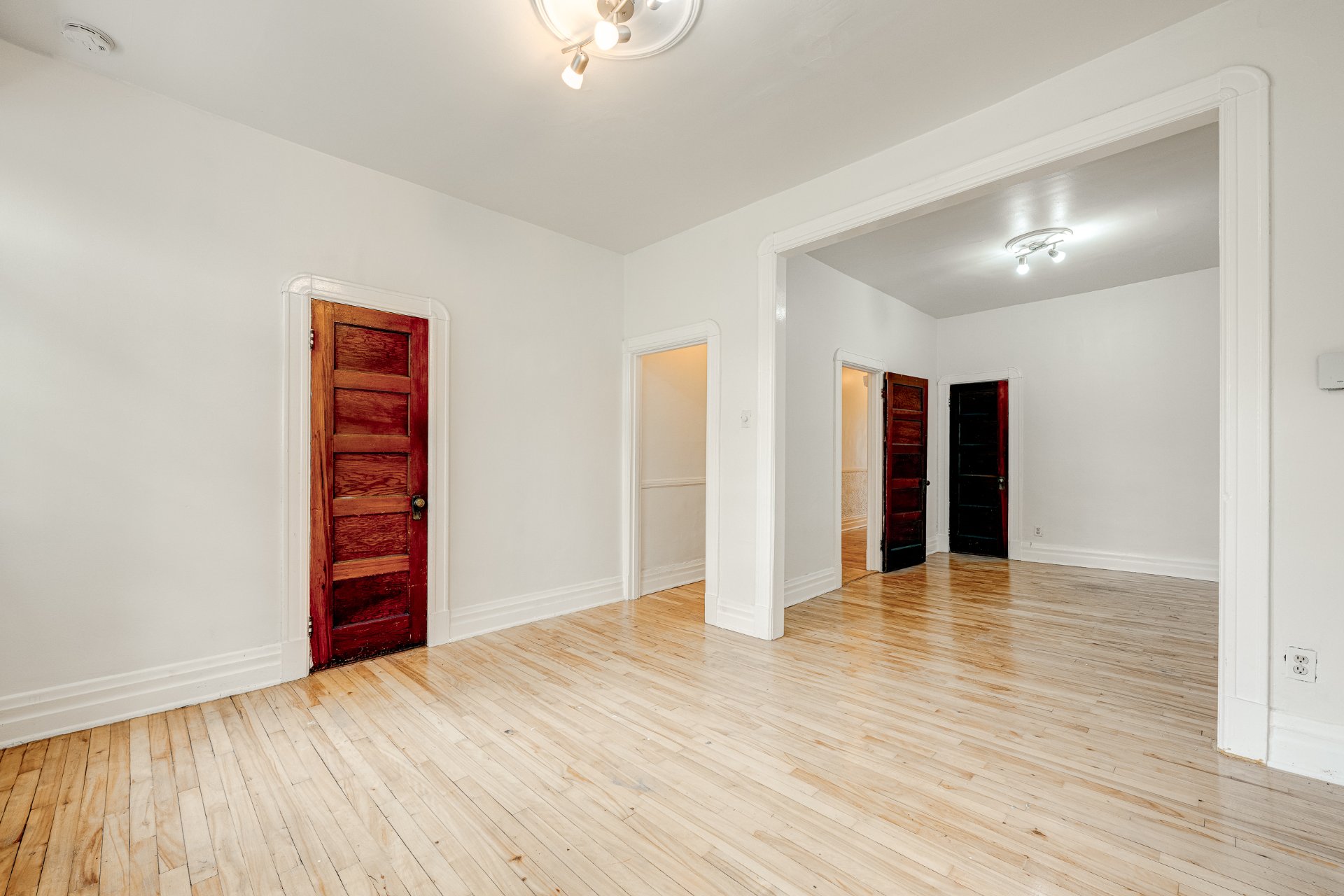 MLS: 15177958