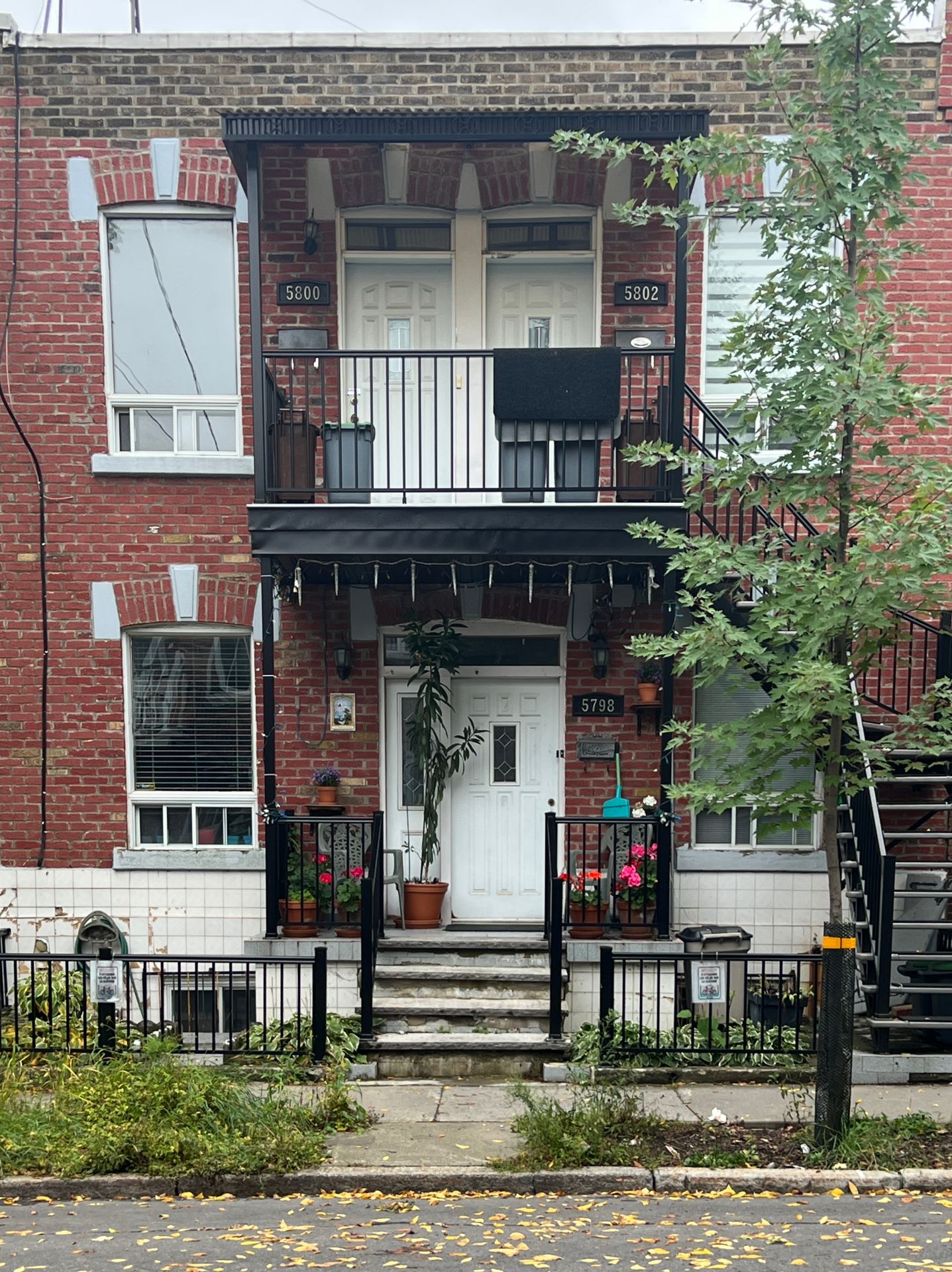 MLS: 25724494