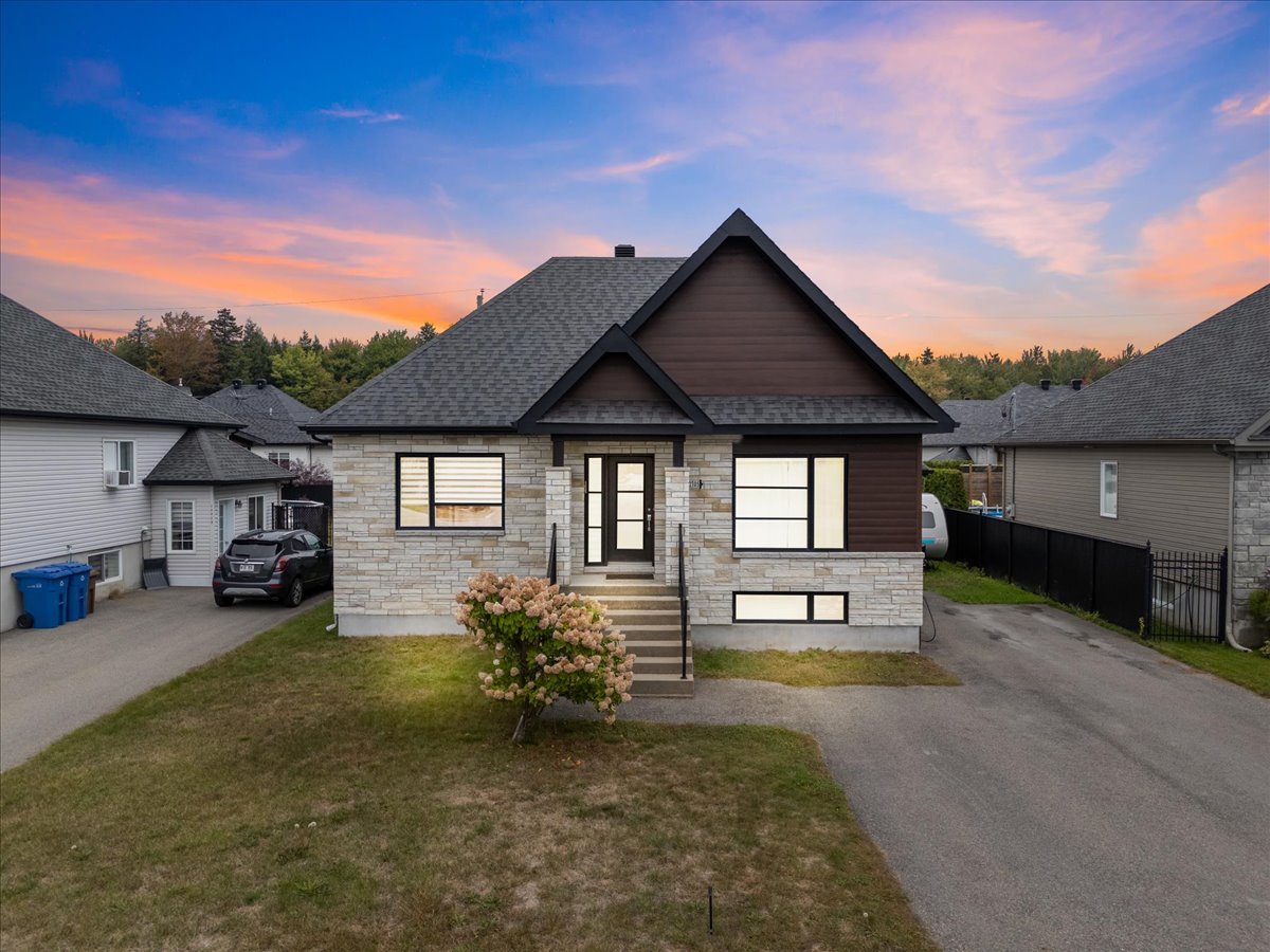 MLS: 19638701