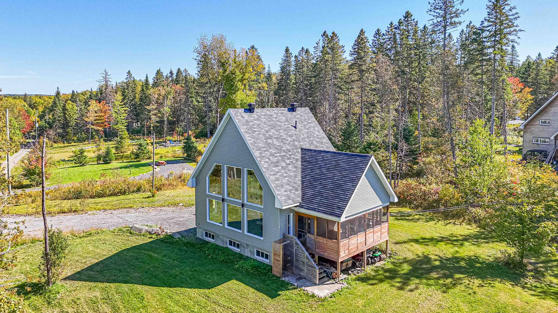 MLS: 25293628