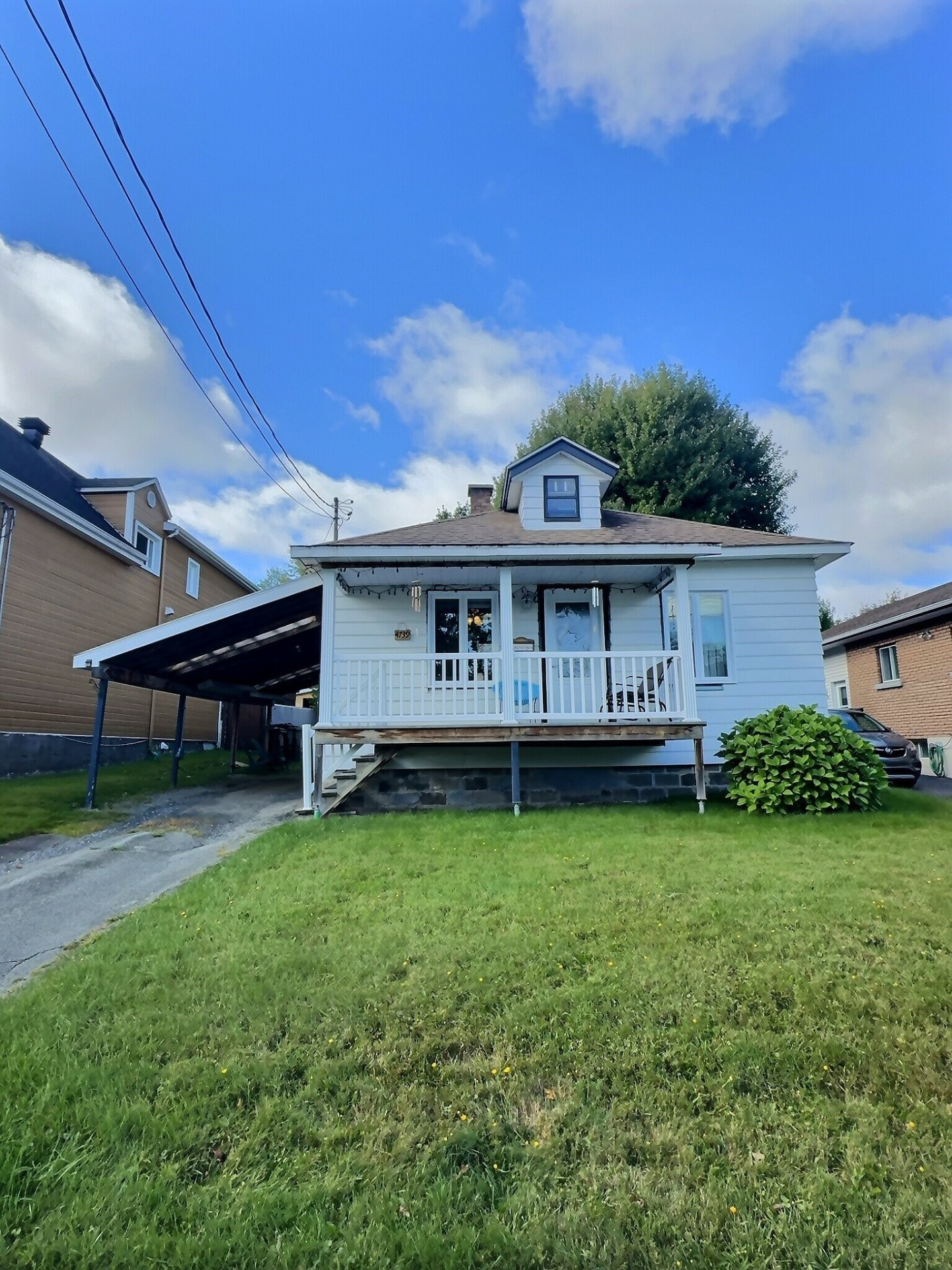 MLS: 22136888