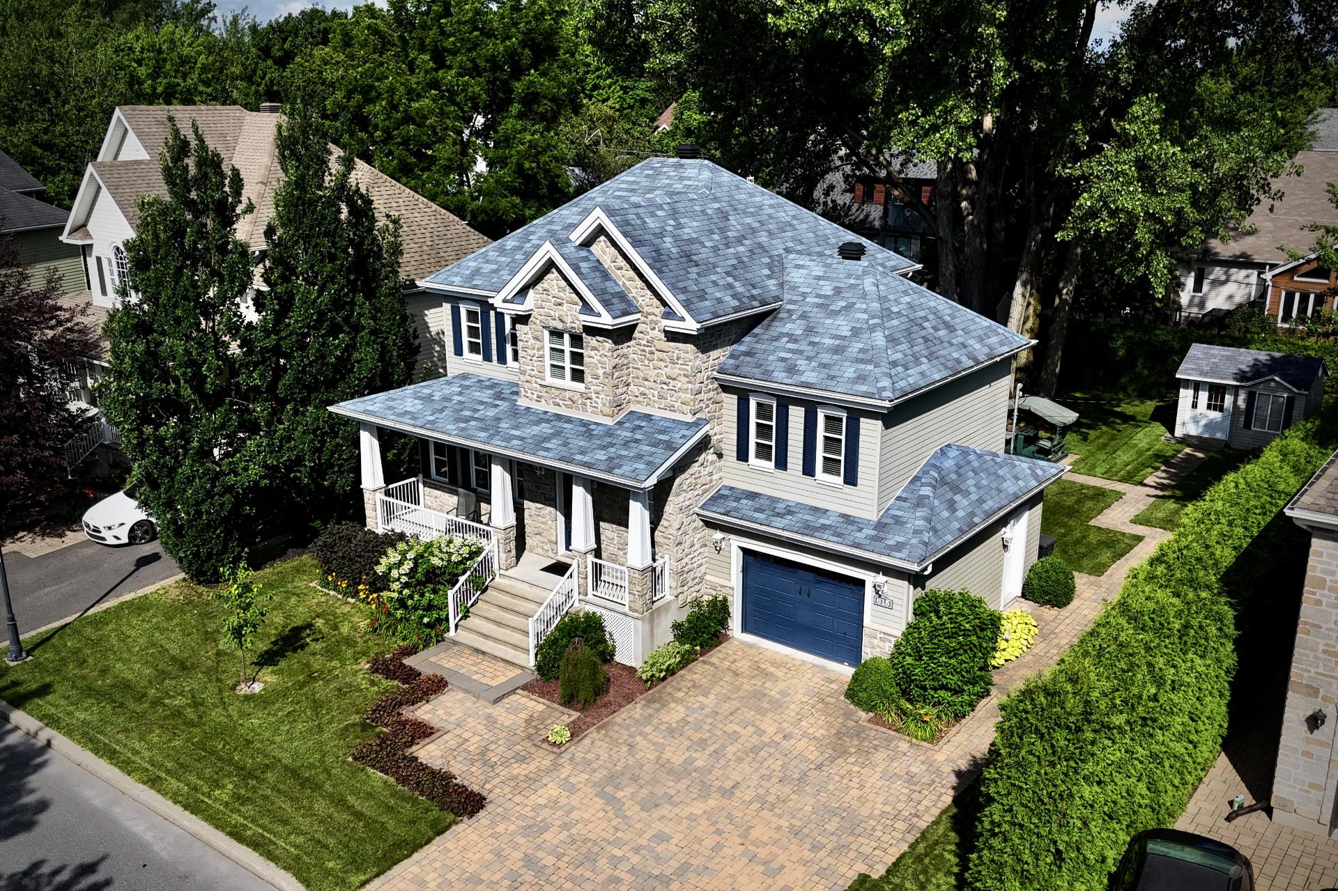 MLS: 27970806
