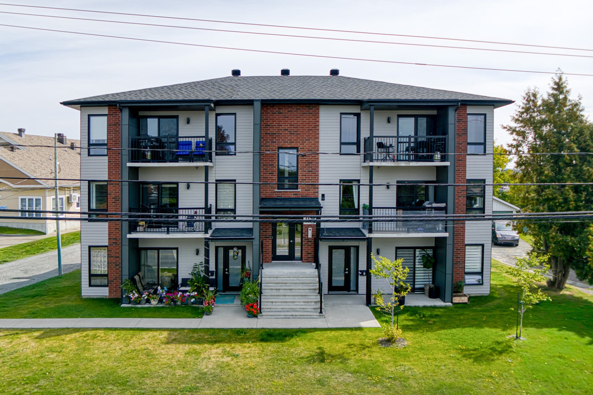 MLS: 18937718