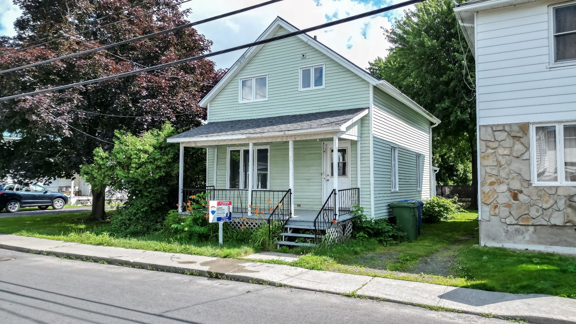 MLS: 23858861