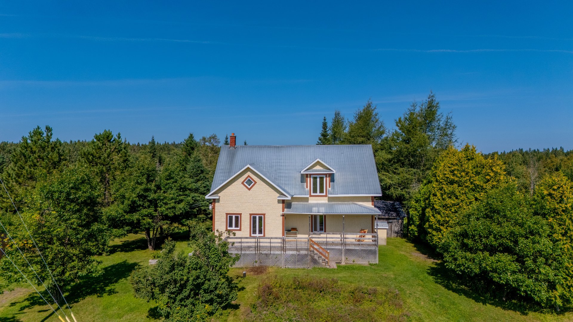 MLS: 25701939