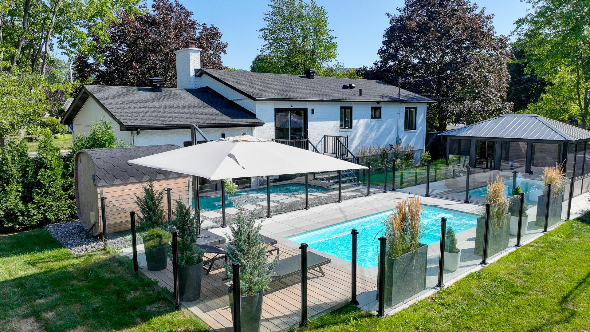 MLS: 25946361