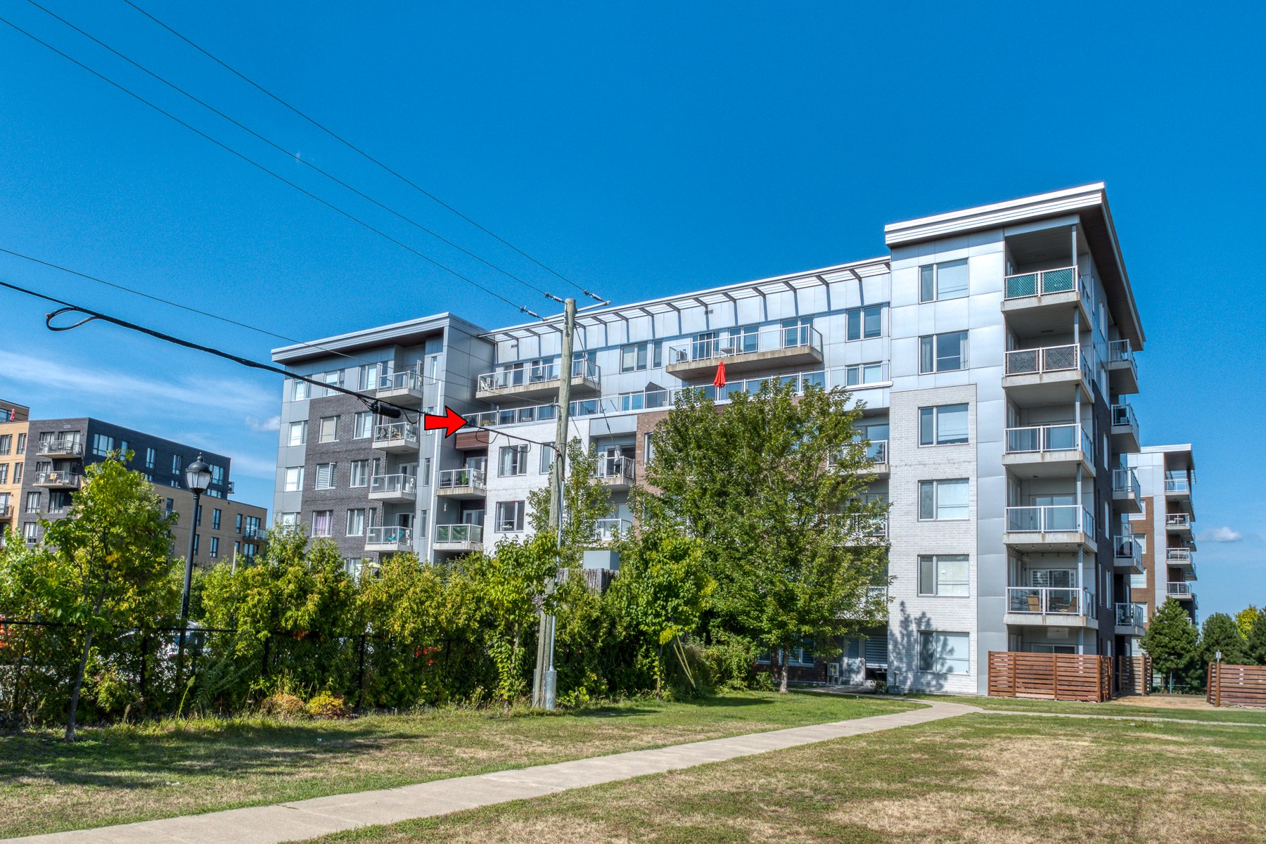 MLS: 22874614