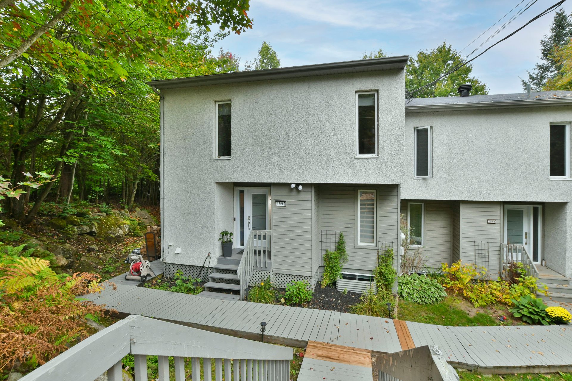 MLS: 19100956