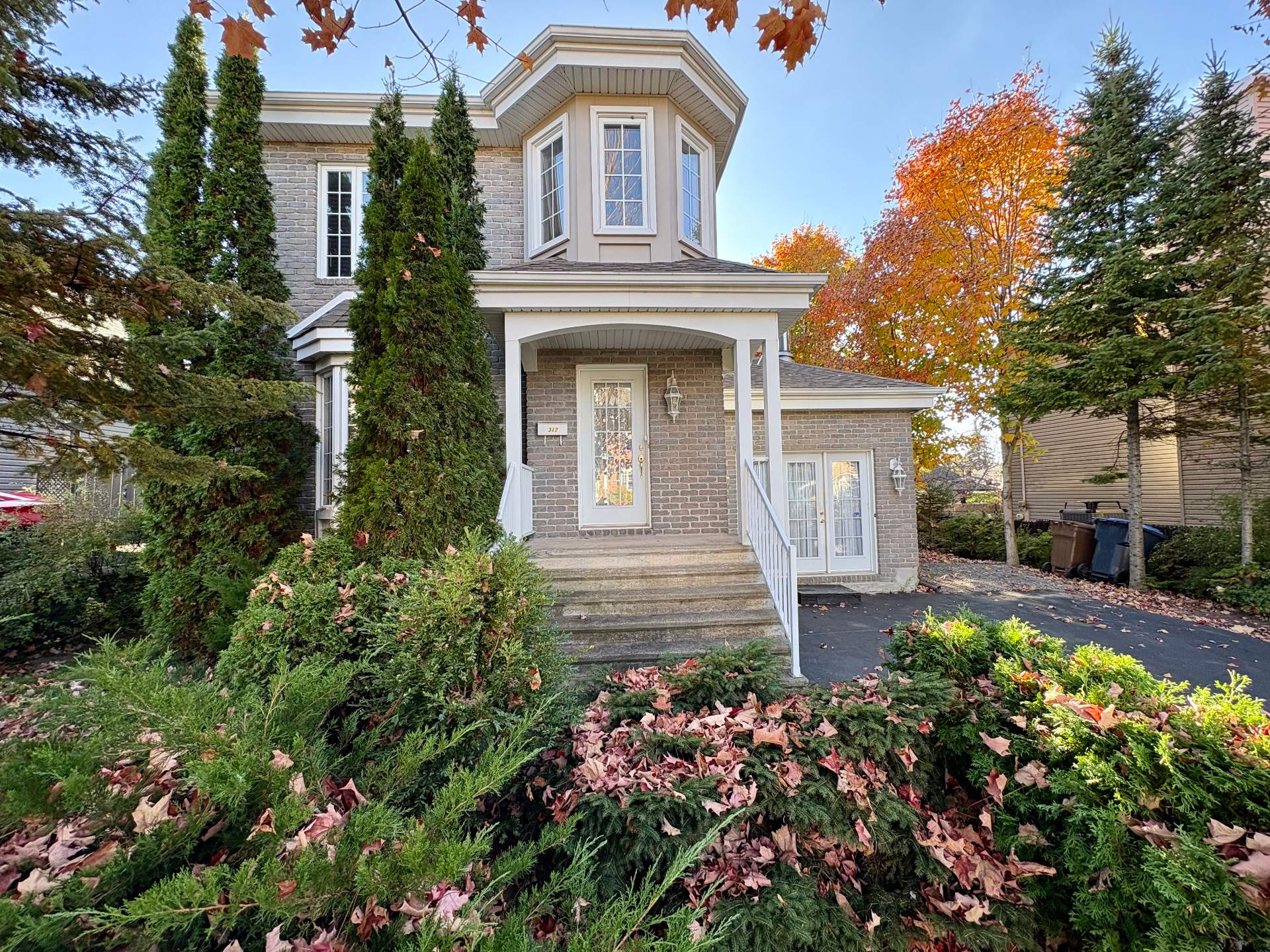 MLS: 26120578