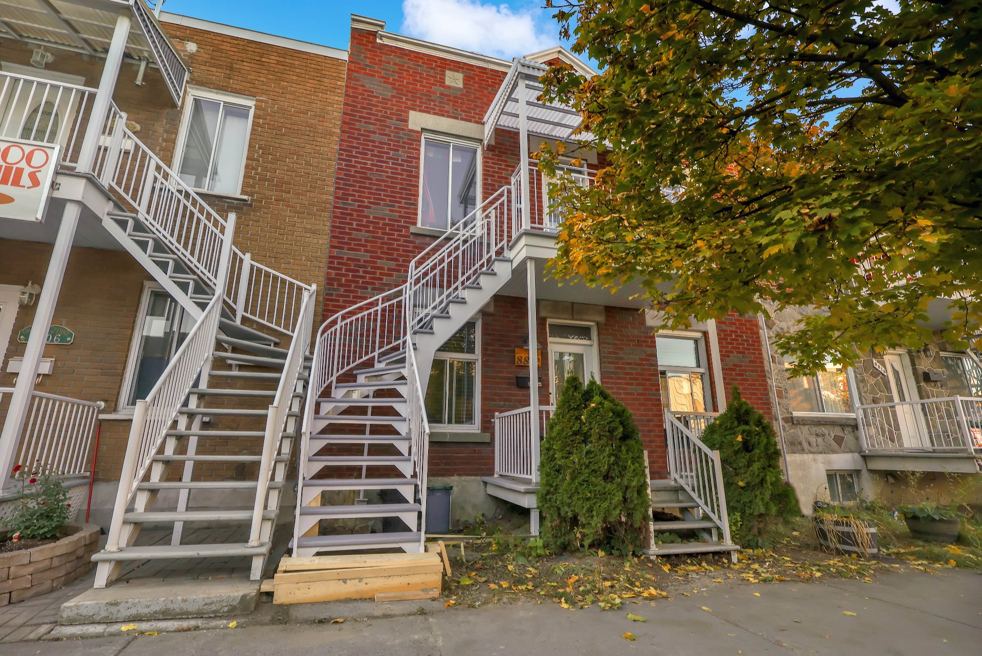 MLS: 26329563