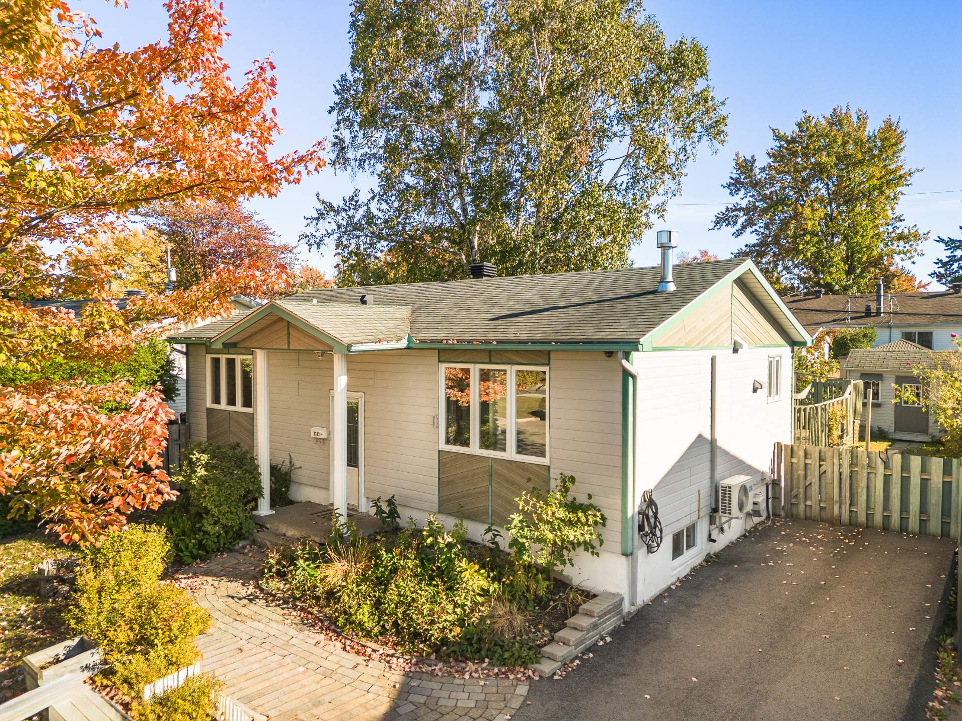 MLS: 25118314