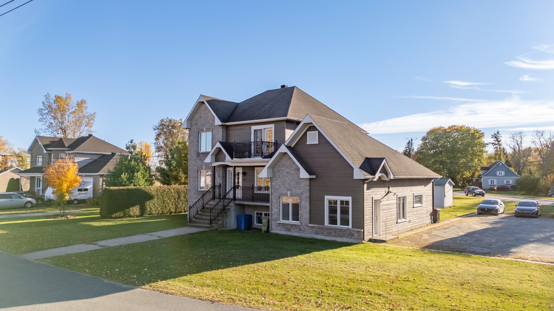 MLS: 16523492